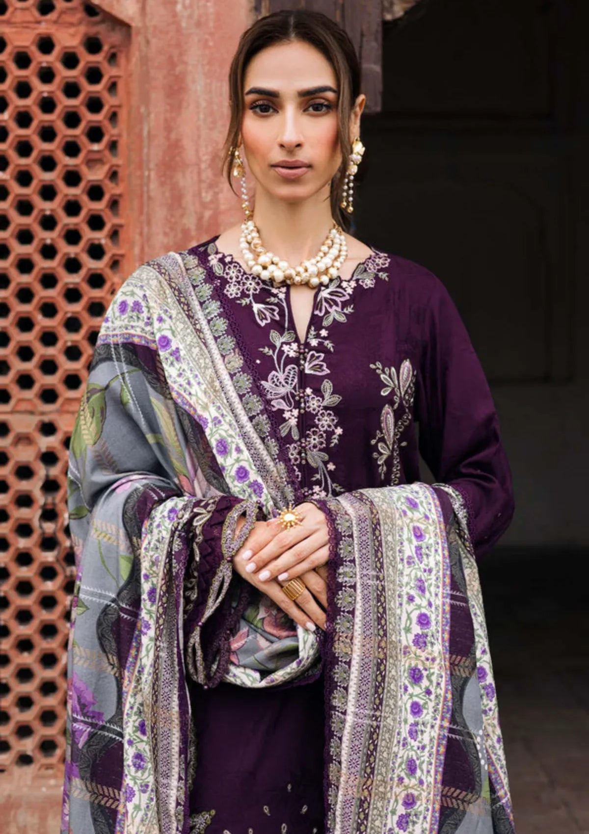 mohsin-saeed-fabrics-luxury-fashion-collection-daily-wear-wedding-and-formal-in-budget-This-product-is-from-nureh-maya-linen25-nw-104-is-available-on-Mohsin-saeed-fabrics-website.