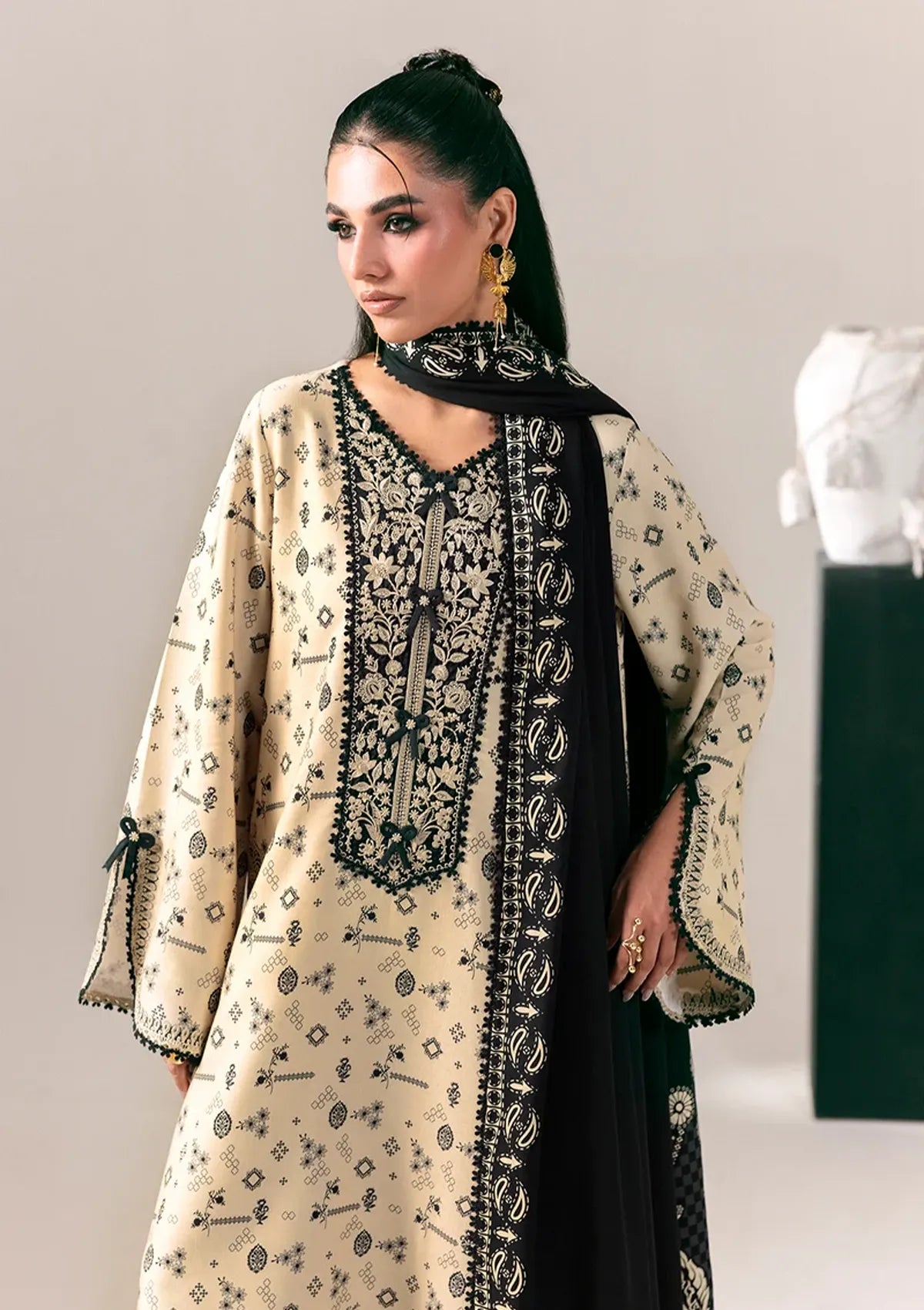 Qalamkar Qprints Linen'26 QPW-10 A Mehru