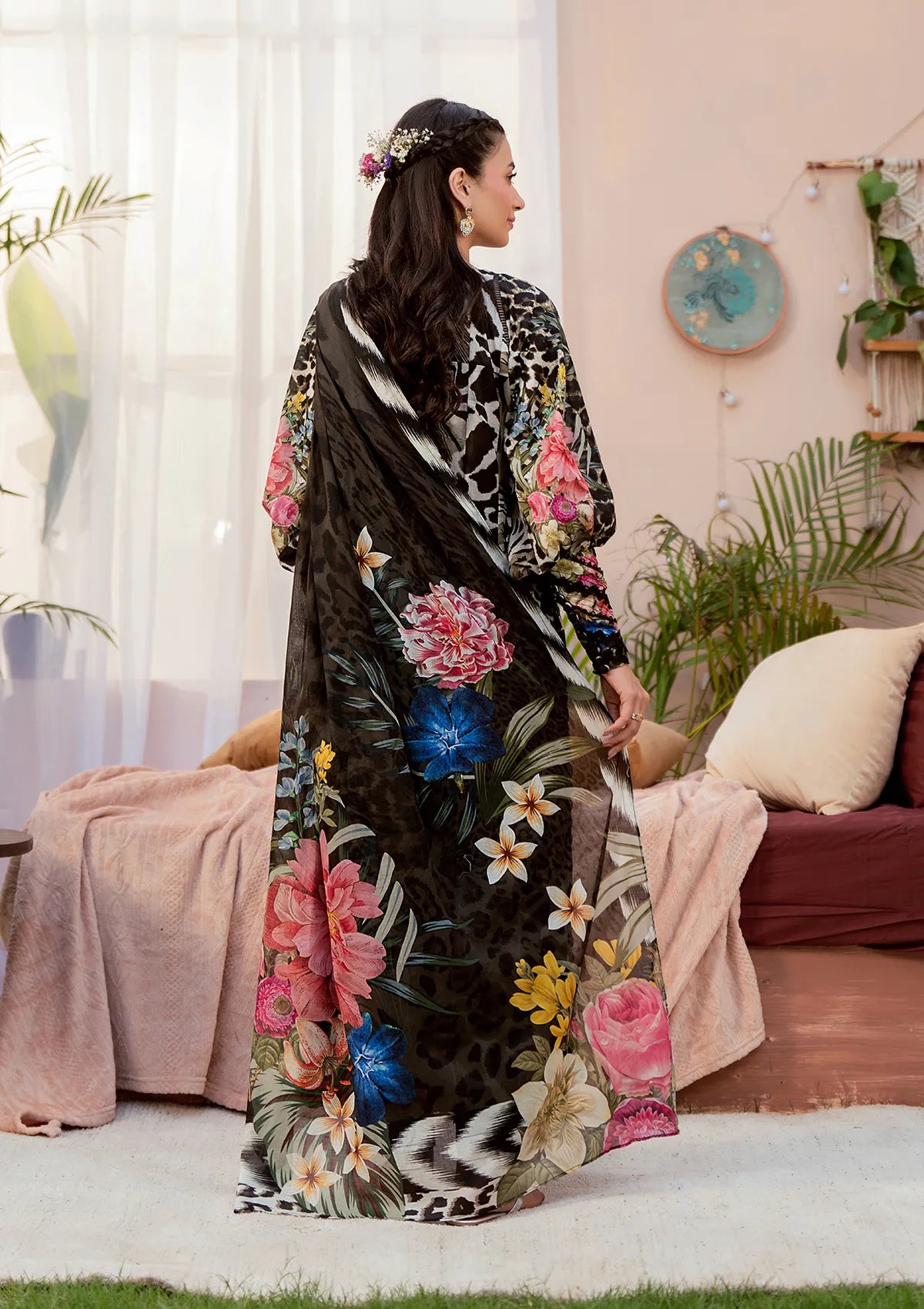 mohsin-saeed-fabrics-designer-daily-wear-formal-and-wedding-suits-within-budget-This-product-is-from-elaf-prints-lawn25-vol-2-eps-4b-noir-essence-is-available-on-Mohsin-saeed-fabrics-website.