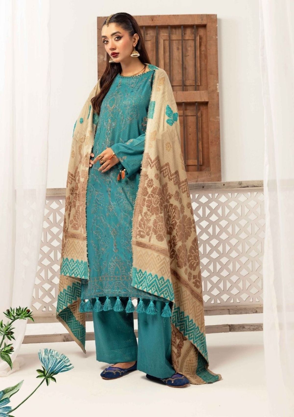 Uraan By Khoobsurat Peach Leather'25 UE-201