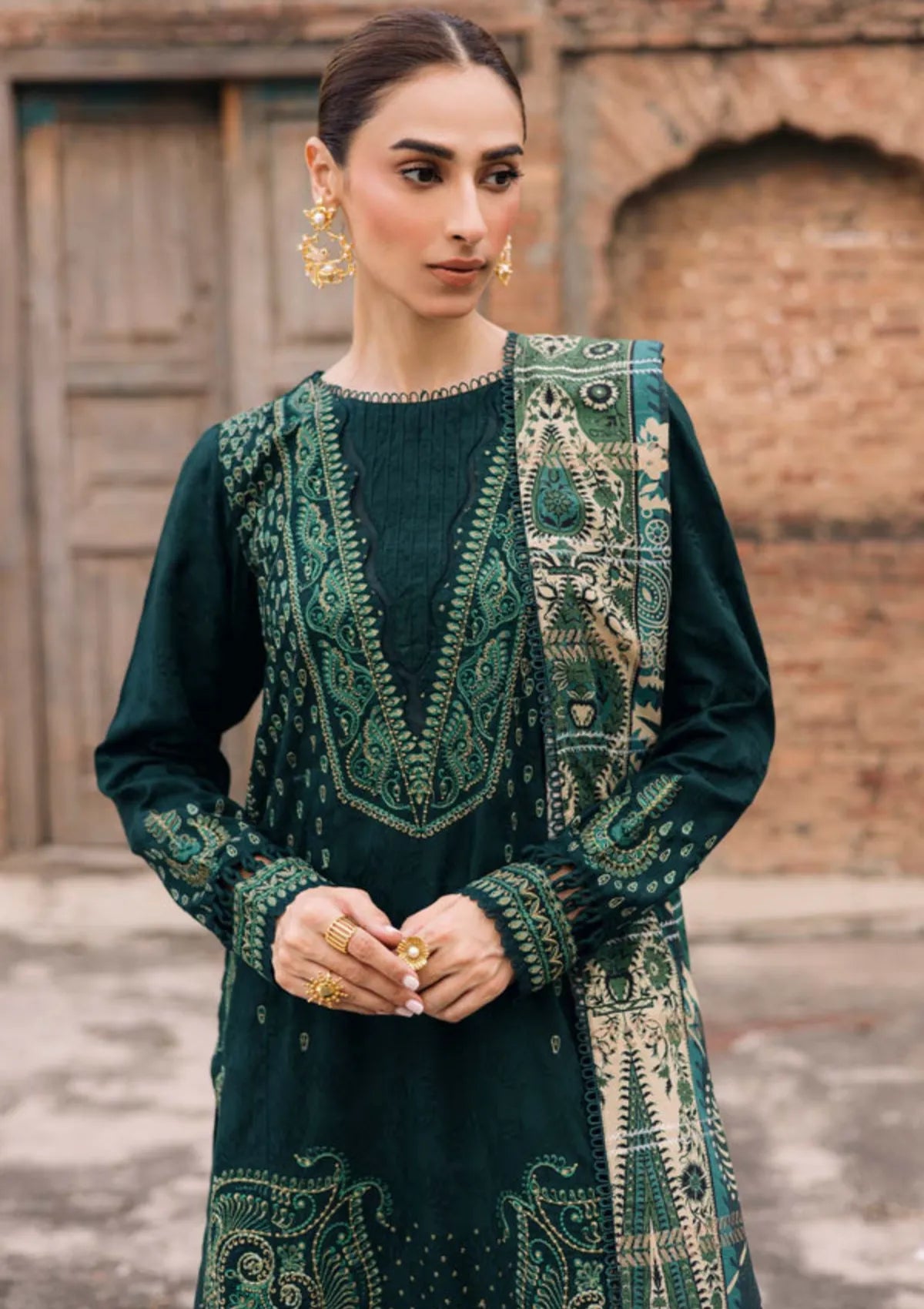 mohsin-saeed-fabrics-luxury-fashion-collection-daily-wear-wedding-and-formal-in-budget-This-product-is-from-nureh-maya-linen25-nw-103-is-available-on-Mohsin-saeed-fabrics-website.