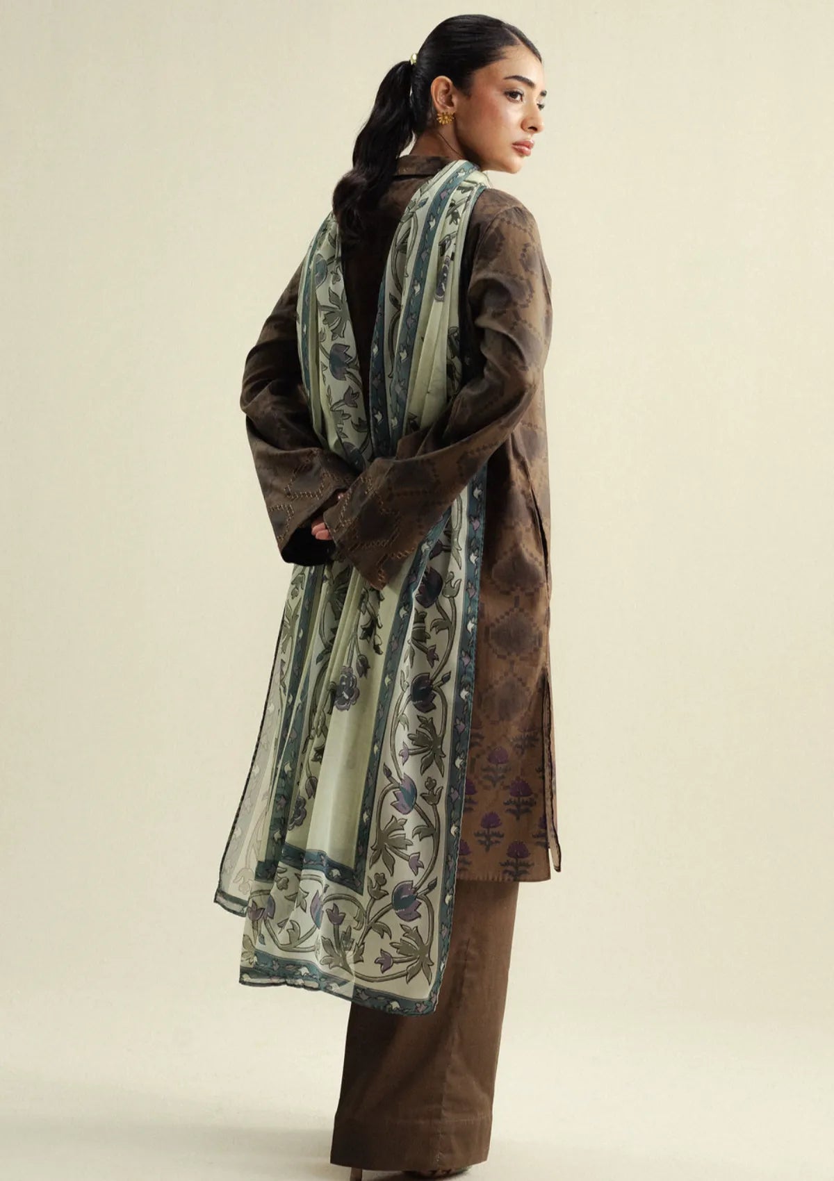 mohsin-saeed-fabrics-luxury-fashion-collection-daily-wear-wedding-and-formal-in-budget-This-product-is-from-coco-by-zara-shahjahan-drop-4-prints25-rove-6a-is-available-on-Mohsin-saeed-fabrics-website.