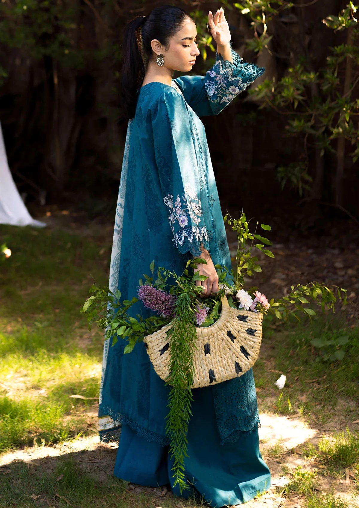 Neeshay Summer Lines Printkari'24 NP-05 Lagoon - Mohsin Saeed Fabrics