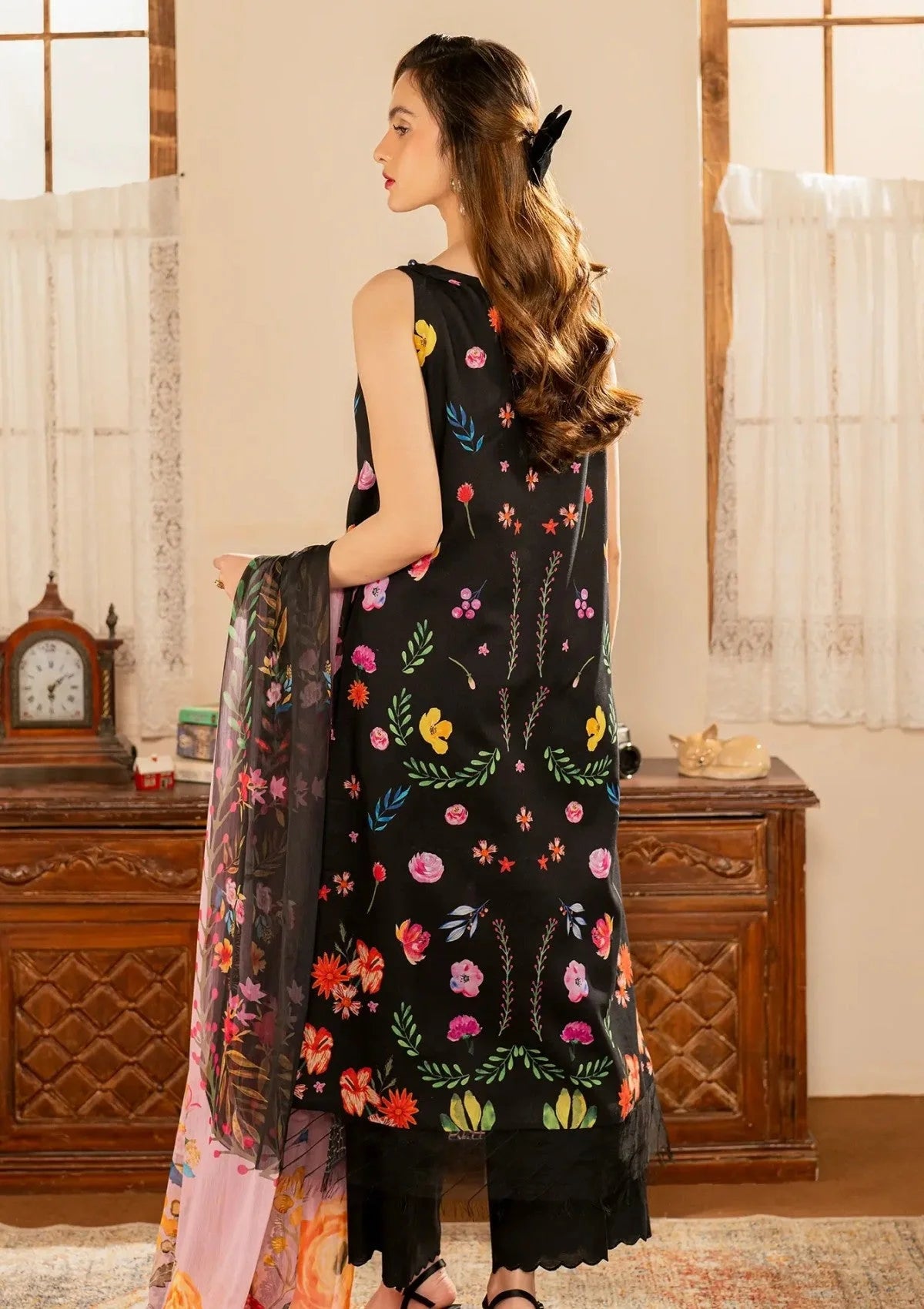 mohsin-saeed-fabrics-luxury-fashion-collection-daily-wear-wedding-and-formal-in-budget-This-product-is-from-asifa-nabeel-meraki-vintage-25-mvl25-08-morbagh-is-available-on-Mohsin-saeed-fabrics-website.