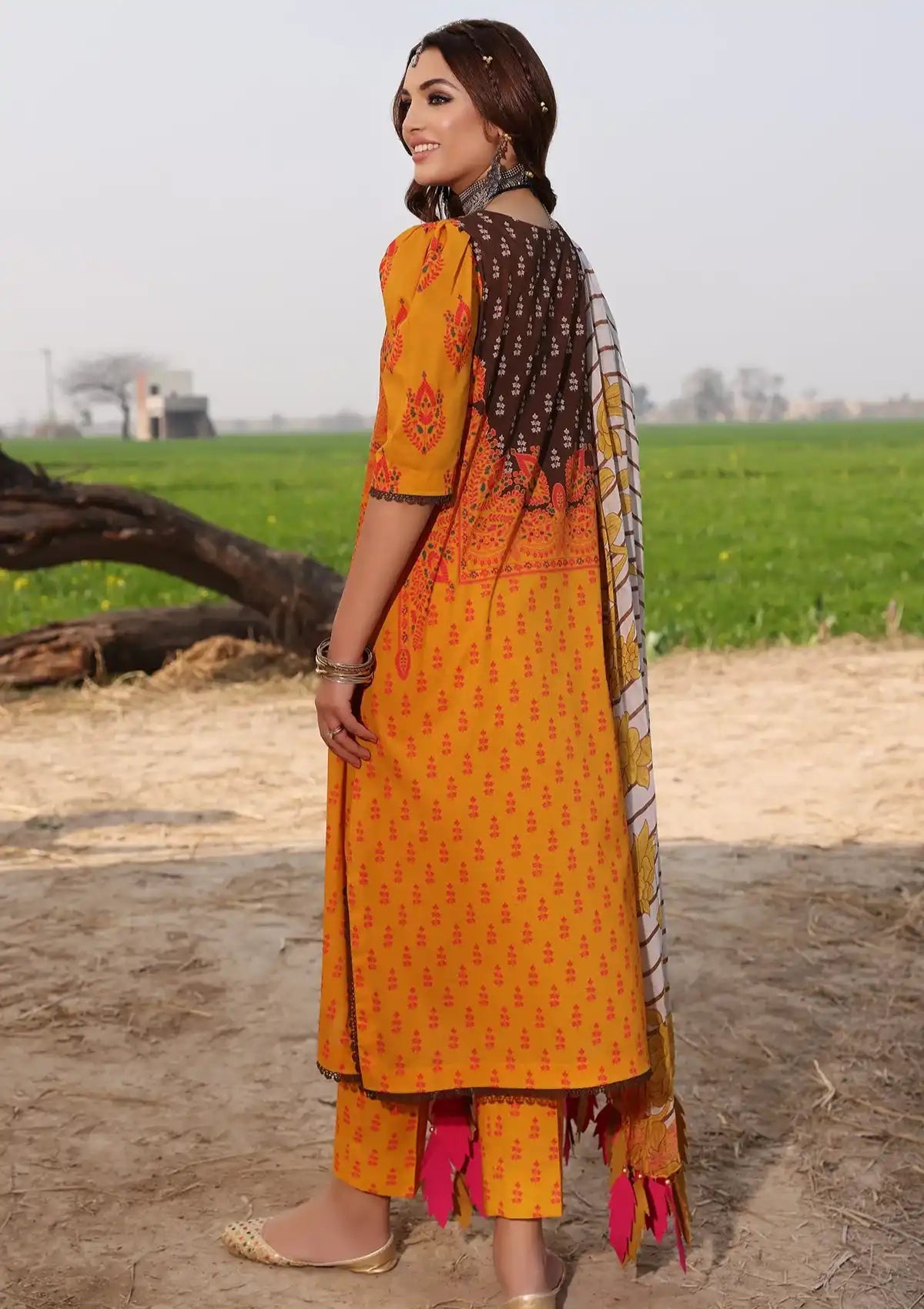 Charizma Signature Prints Lawn'24 SP4-02 - Mohsin Saeed Fabrics