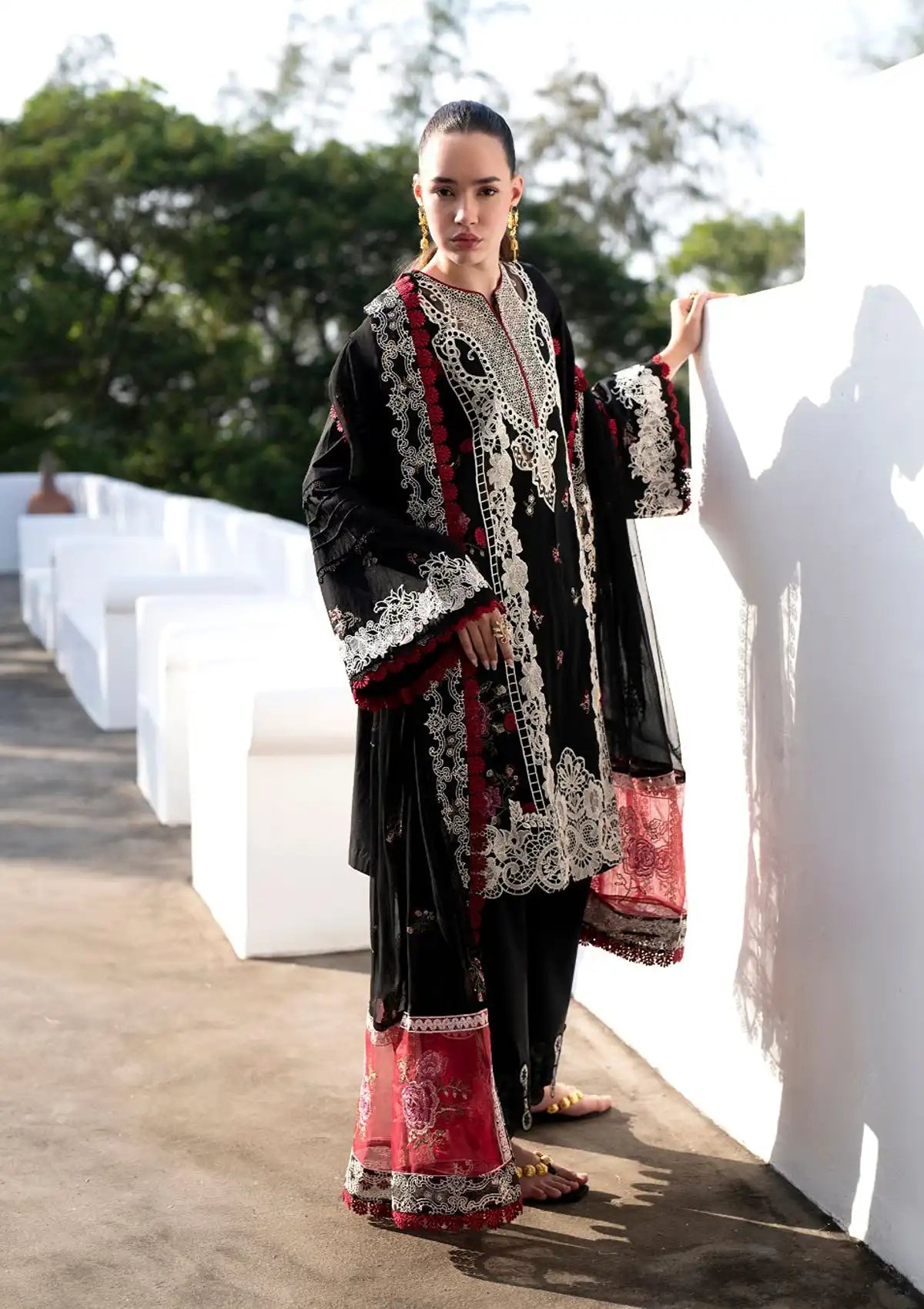 mohsin-saeed-fabrics-designer-daily-wear-formal-and-wedding-suits-within-budget-This-product-is-from-nofha-afsana-lawn25-d-04-charlotte-is-available-on-Mohsin-saeed-fabrics-website.