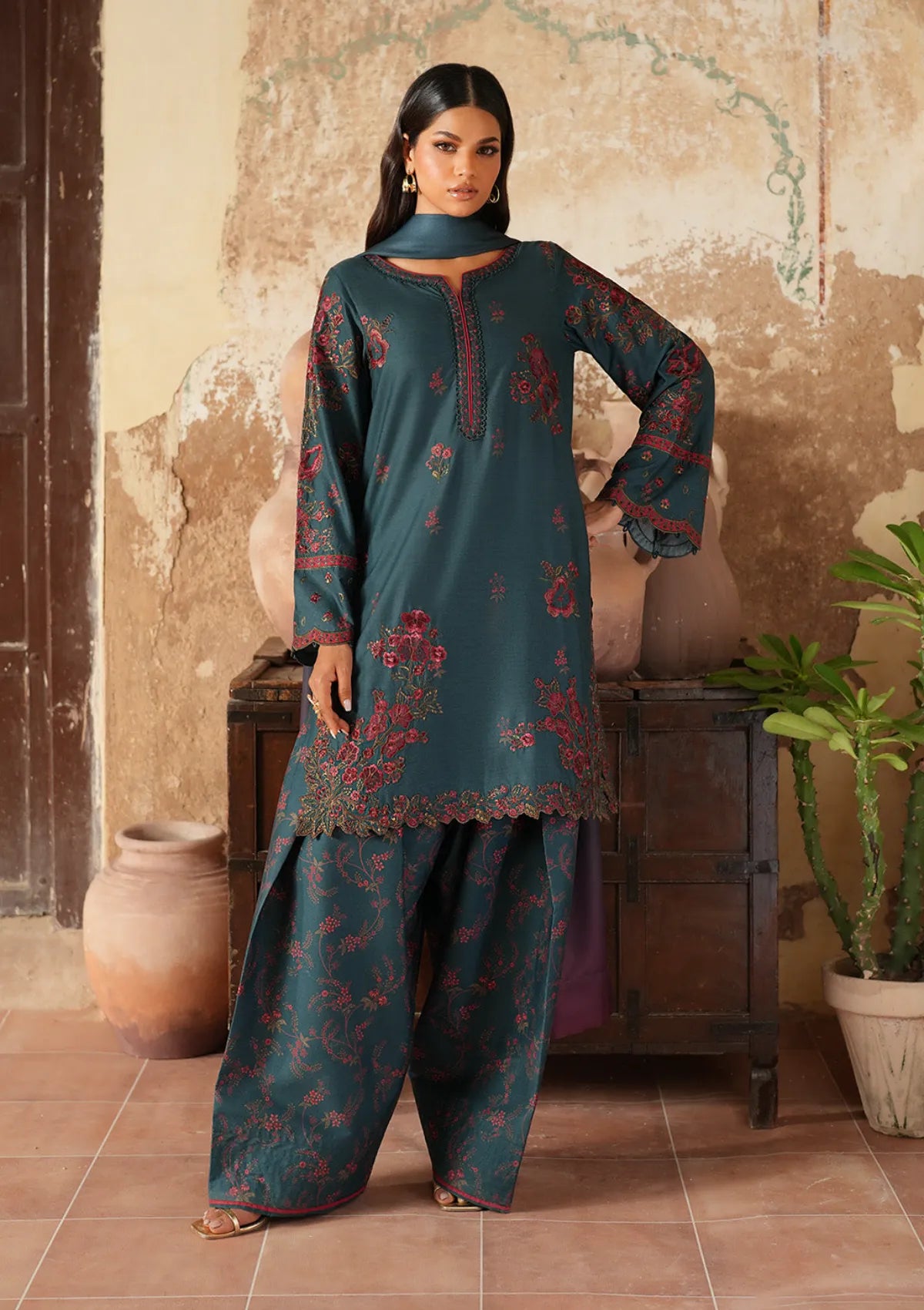 Iznik Pre-Fall'25 IPF-01
