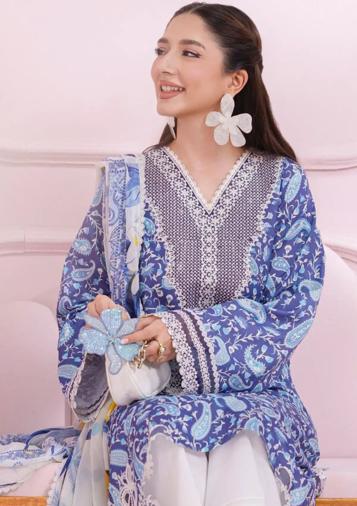 mohsin-saeed-fabrics-affordable-luxury-outfits-for-daily-formal-and-wedding-wear-This-product-is-from-qalamkar-qprints-lawn25-vol-2-em-10a-riley-is-available-on-Mohsin-saeed-fabrics-website.