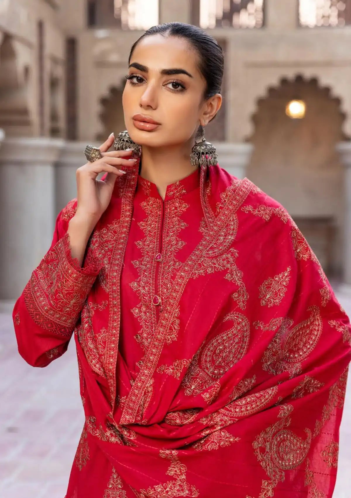 mohsin-saeed-fabrics-is-selling-online-and-in stores-Luxury-daily-wear-wedding-wear-formal-wear-in-budgeted-price-This-product-is-from-khoobsurat-noor-e-chasham-lawn25-l-12-is-available-on-Mohsin-saeed-fabrics-website.