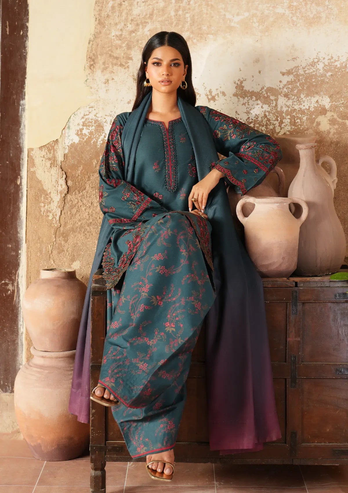 Iznik Pre-Fall'25 IPF-01