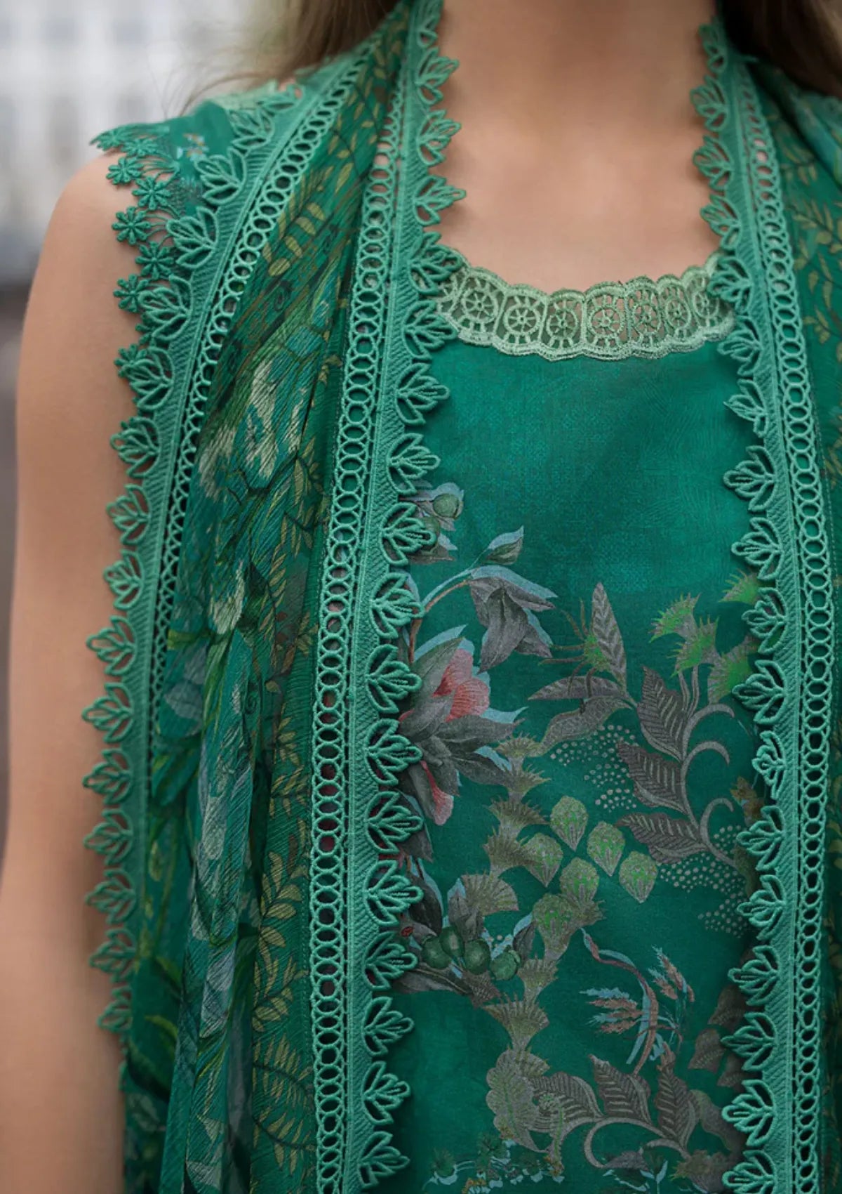 mohsin-saeed-fabrics-luxury-fashion-collection-daily-wear-wedding-and-formal-in-budget-This-product-is-from-sobia-nazir-sn-basics-printed-lawn25-d-05b-is-available-on-Mohsin-saeed-fabrics-website.