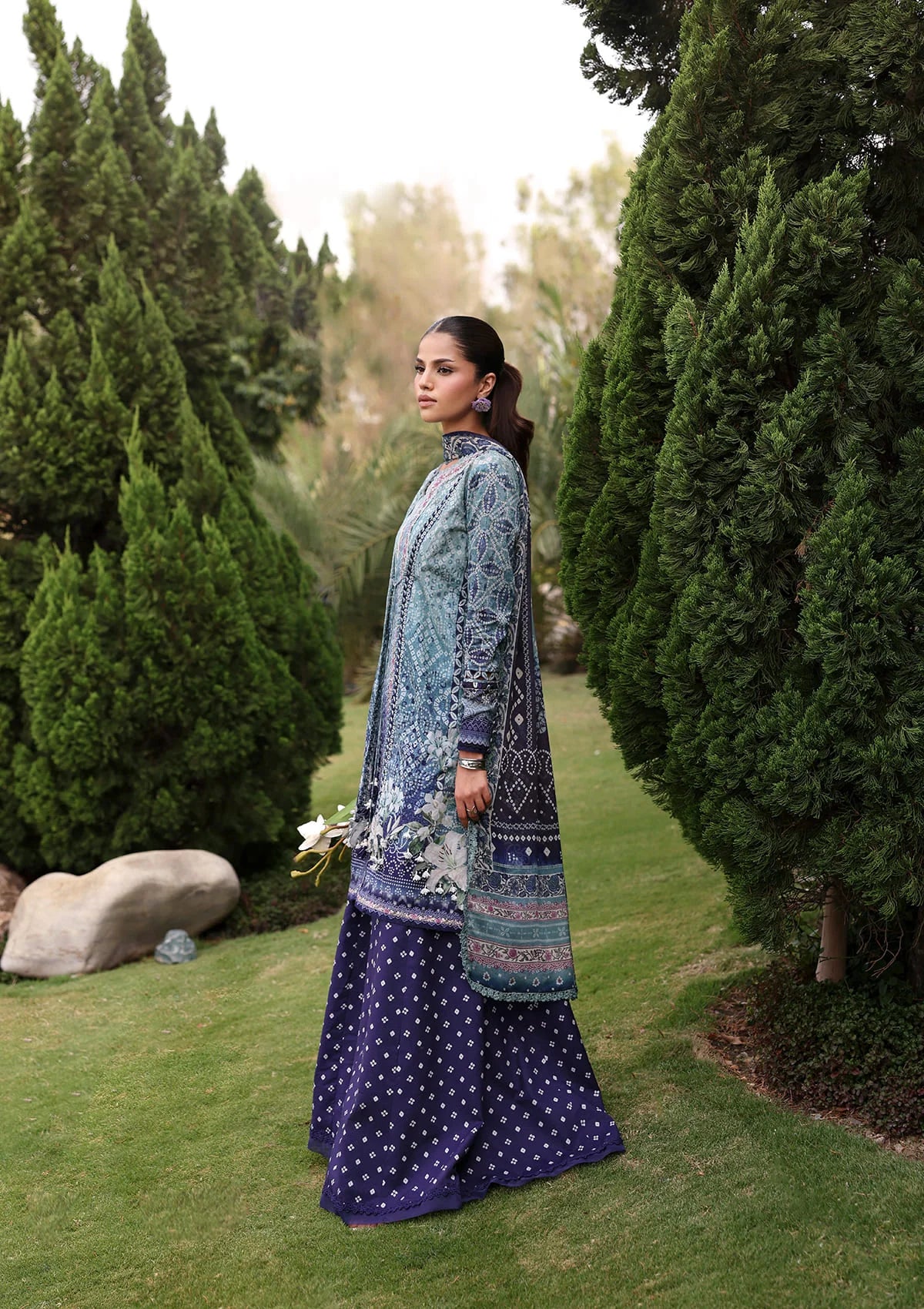 mohsin-saeed-fabrics-is-selling-online-and-in stores-Luxury-daily-wear-wedding-wear-formal-wear-in-budgeted-price-This-product-is-from-elaf-belladore-prints-lawn26-epa-05a-eclair is-available-on-Mohsin-saeed-fabrics-website.