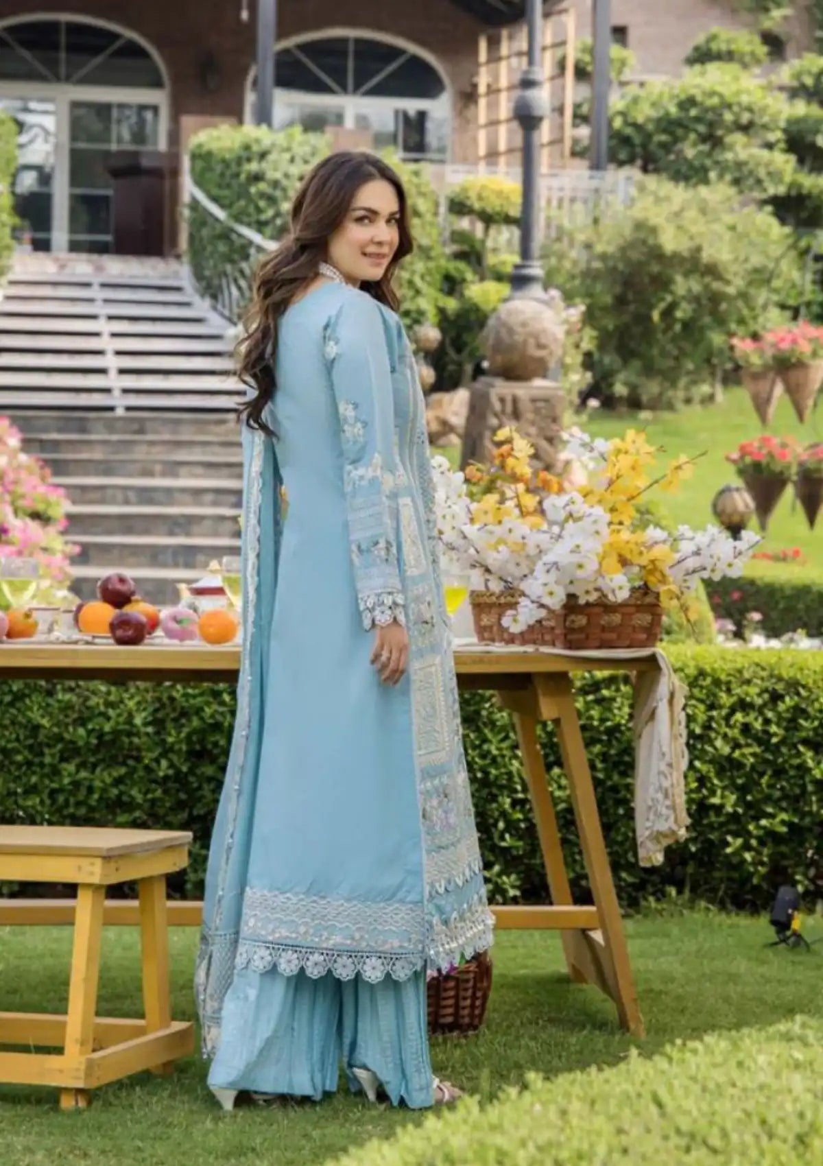 mohsin-saeed-fabrics-is-selling-online-and-in stores-Luxury-daily-wear-wedding-wear-formal-wear-in-budgeted-price-This-product-is-from-eshaisha-luxury-lawn25-ea-ll-5541-is-available-on-Mohsin-saeed-fabrics-website.