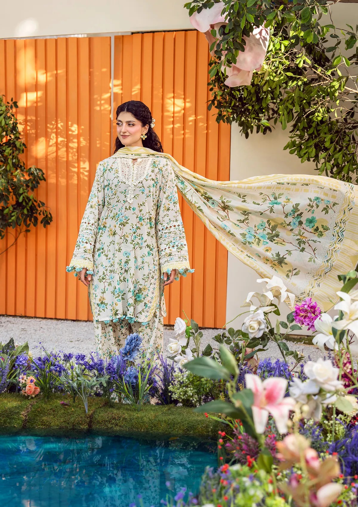 mohsin-saeed-fabrics-designer-daily-wear-formal-and-wedding-suits-within-budget-This-product-is-from-elaf-prints-lawn25-vol-2-eps-3a-ivory-whispers-is-available-on-Mohsin-saeed-fabrics-website.