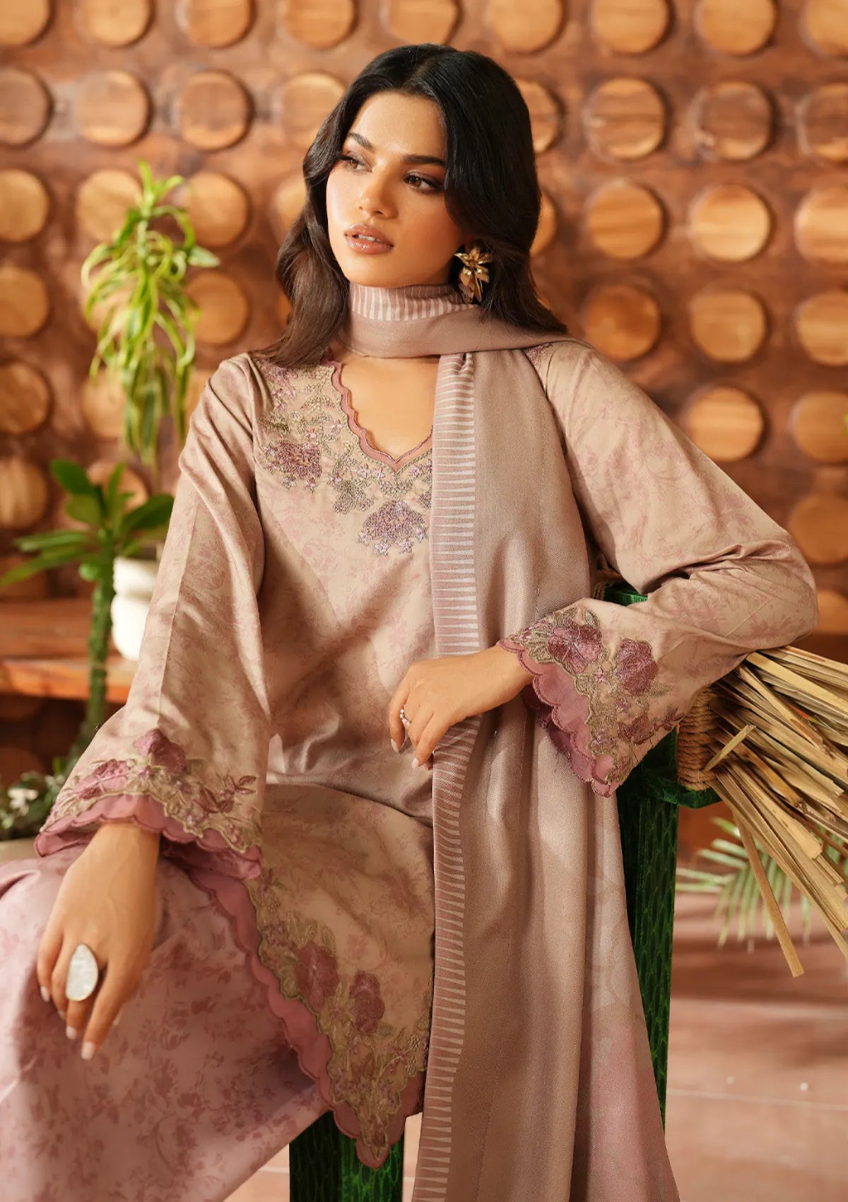 Iznik Pre-Fall'25 IPF-09