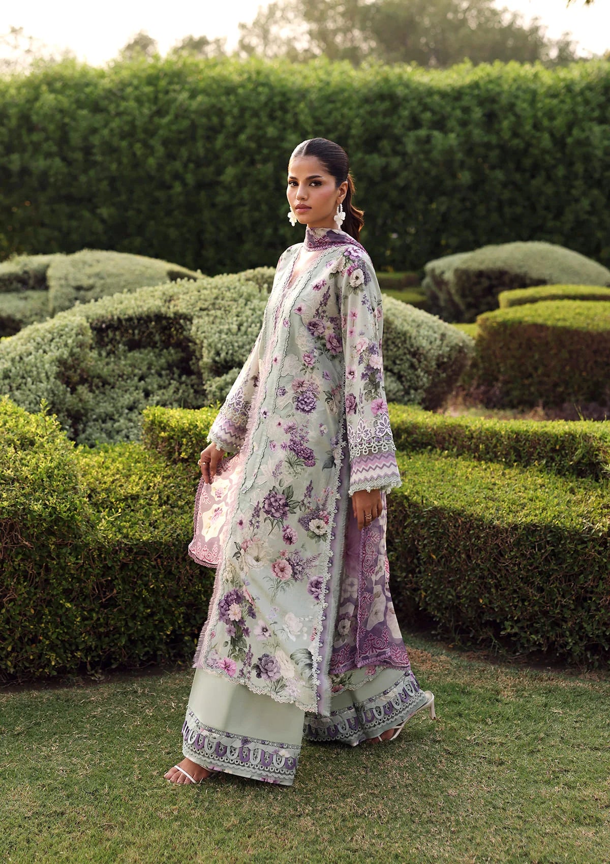 mohsin-saeed-fabrics-is-selling-online-and-in stores-Luxury-daily-wear-wedding-wear-formal-wear-in-budgeted-price-This-product-is-from-elaf-belladore-prints-lawn26-epa-06a-castella is-available-on-Mohsin-saeed-fabrics-website.
