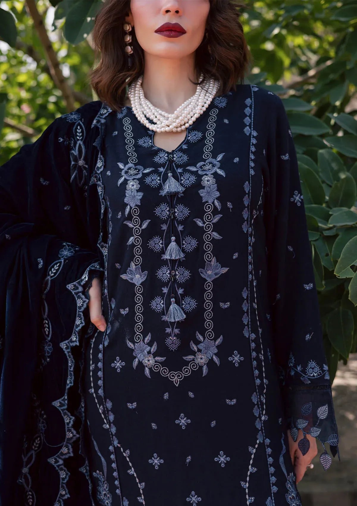 Nureh Exclusive Luxury Velvet Shawl'25 NE-180