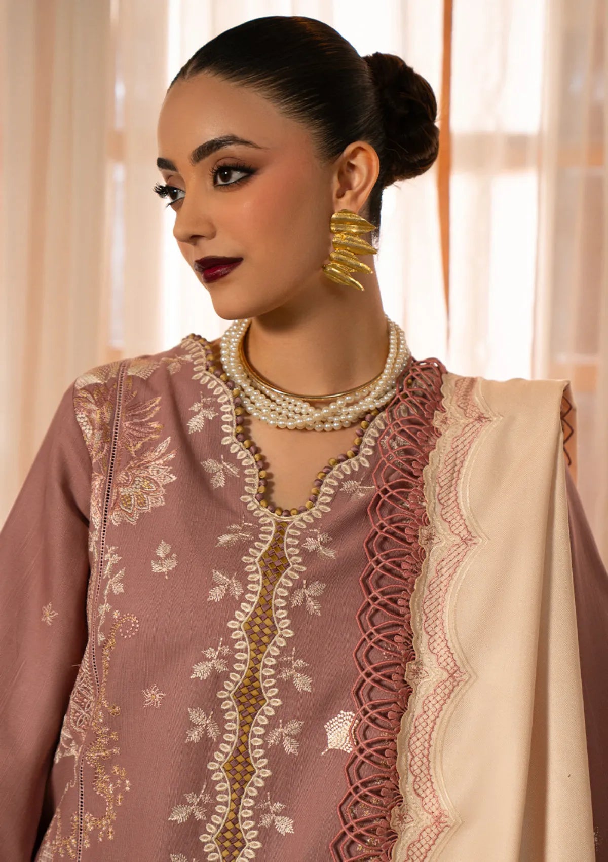 Bin Ilyas Gulrukh Winter Khaddar'25 D-62-A