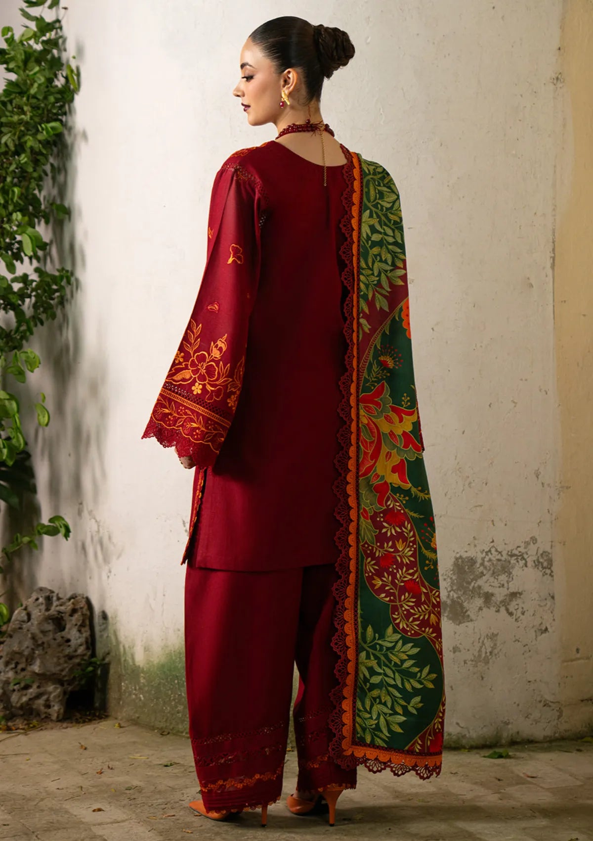 Bin Ilyas Gulrukh Winter Khaddar'25 D-63-B