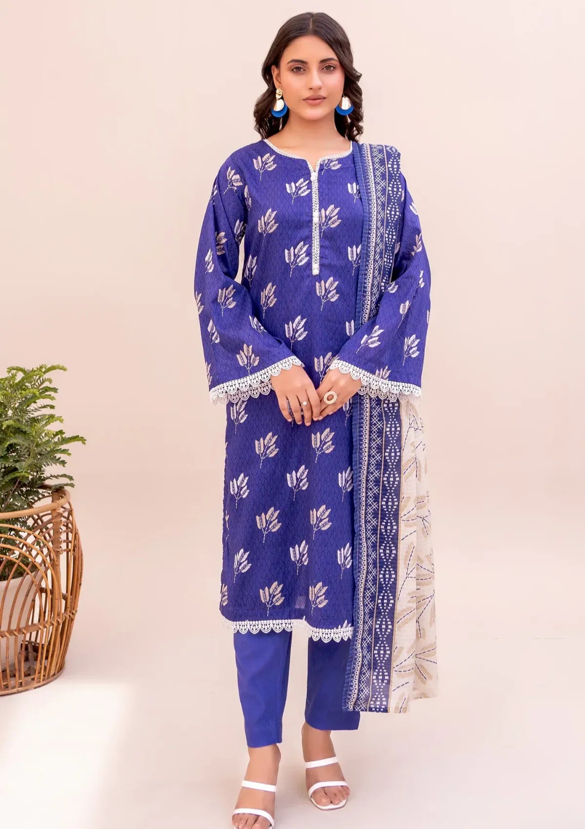 mohsin-saeed-fabrics-affordable-luxury-outfits-for-daily-formal-and-wedding-wear-This-product-is-from-sohaye-premium-lawn25-d-12-is-available-on-Mohsin-saeed-fabrics-website.
