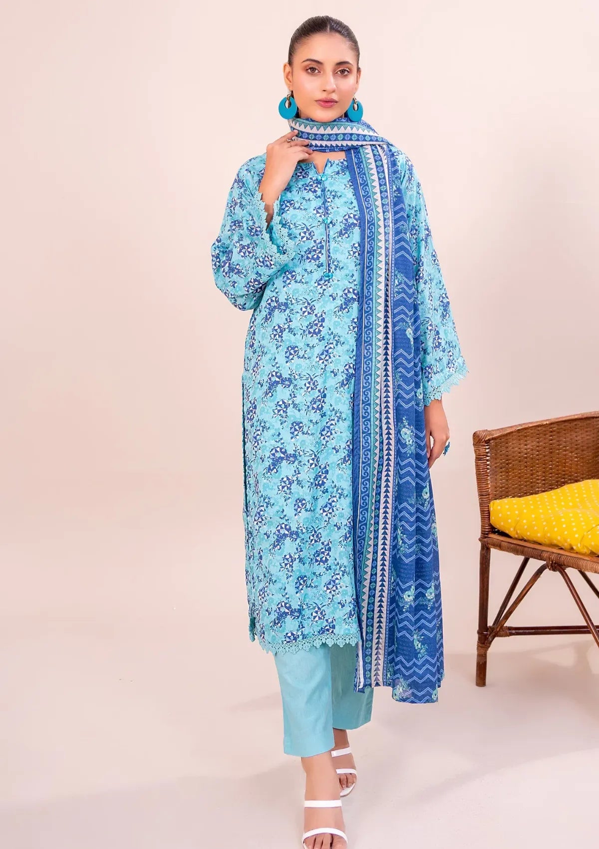 mohsin-saeed-fabrics-affordable-luxury-outfits-for-daily-formal-and-wedding-wear-This-product-is-from-sohaye-premium-lawn25-d-09-is-available-on-Mohsin-saeed-fabrics-website.