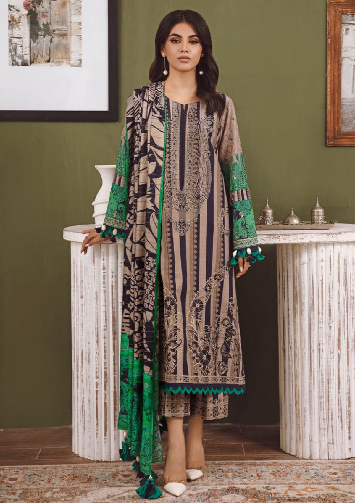Charizma Aniq Vol-2'23 ANW-16 - Mohsin Saeed Fabrics