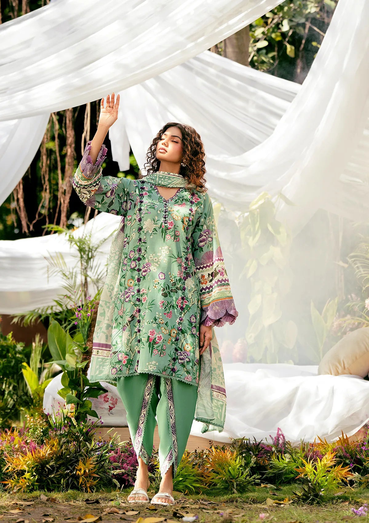 mohsin-saeed-fabrics-designer-daily-wear-formal-and-wedding-suits-within-budget-This-product-is-from-elaf-prints-lawn25-vol-2-eps-8a-minted-dream-is-available-on-Mohsin-saeed-fabrics-website.