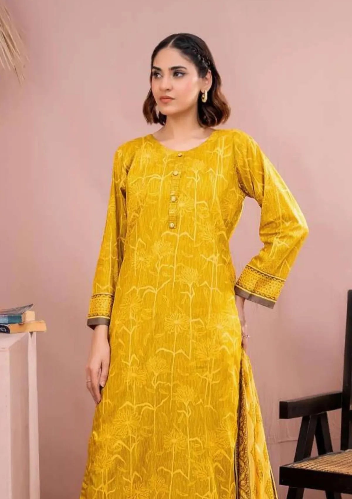 mohsin-saeed-fabrics-affordable-luxury-outfits-for-daily-formal-and-wedding-wear-This-product-is-from-zesh-printed-lawn25-drop-27-artical-11-is-available-on-Mohsin-saeed-fabrics-website.