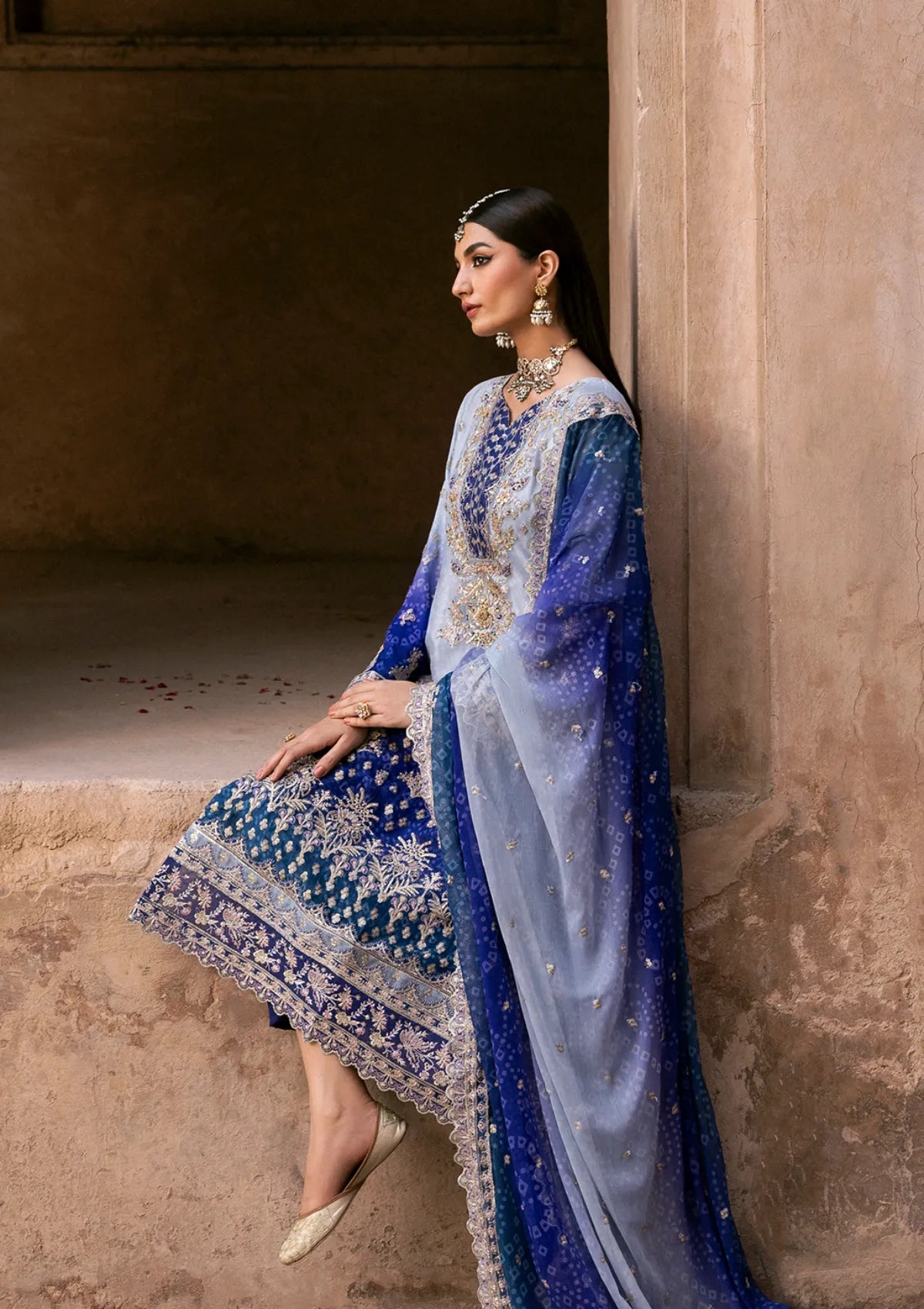 mohsin-saeed-fabrics-designer-daily-wear-formal-and-wedding-suits-within-budget-This-product-is-from-emaan-adeel-the-empress-wedding-formals25-aurevia-is-available-on-Mohsin-saeed-fabrics-website.