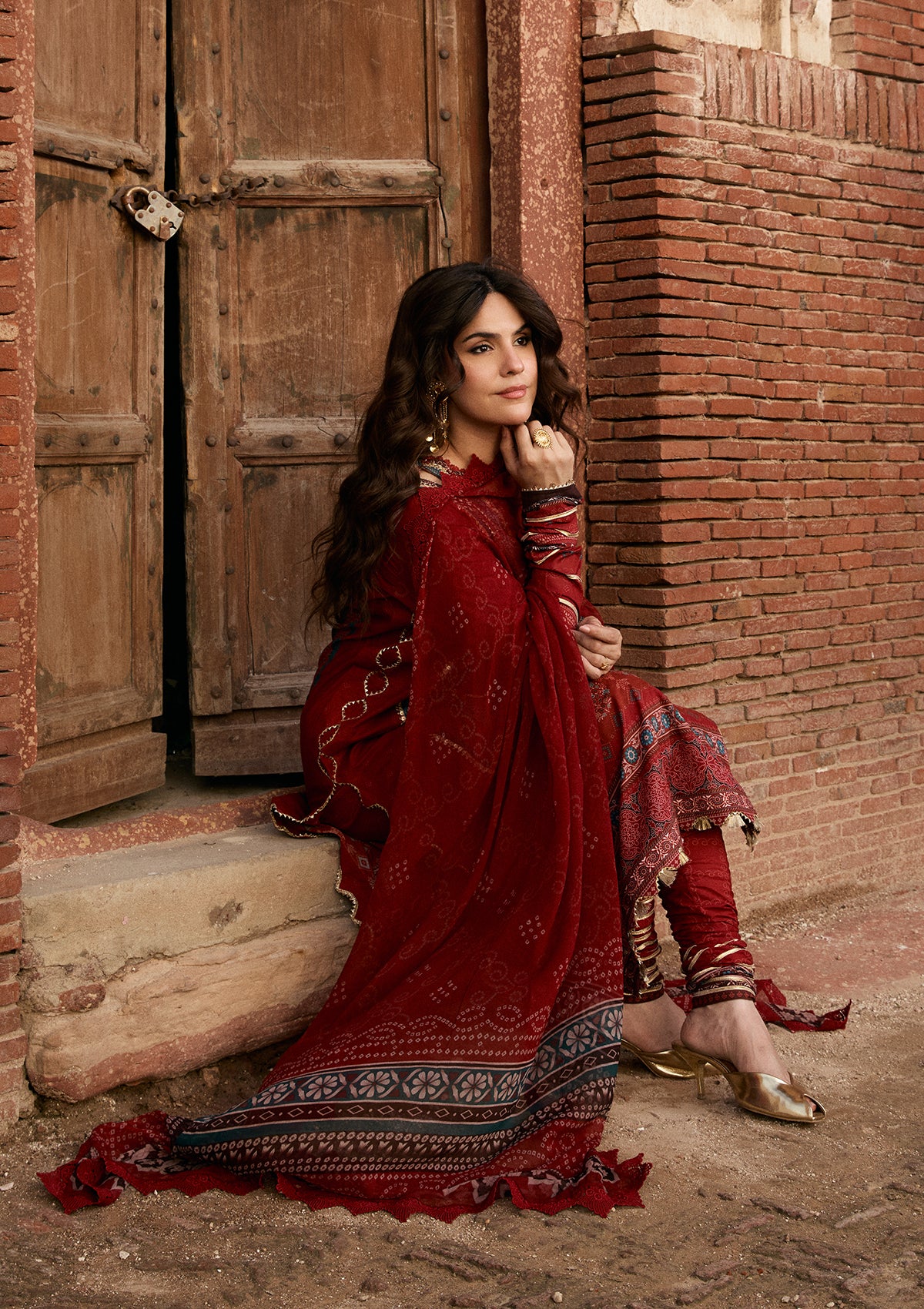 Kahf Prints Lawn'26 KPS-1A SURKH NOOR