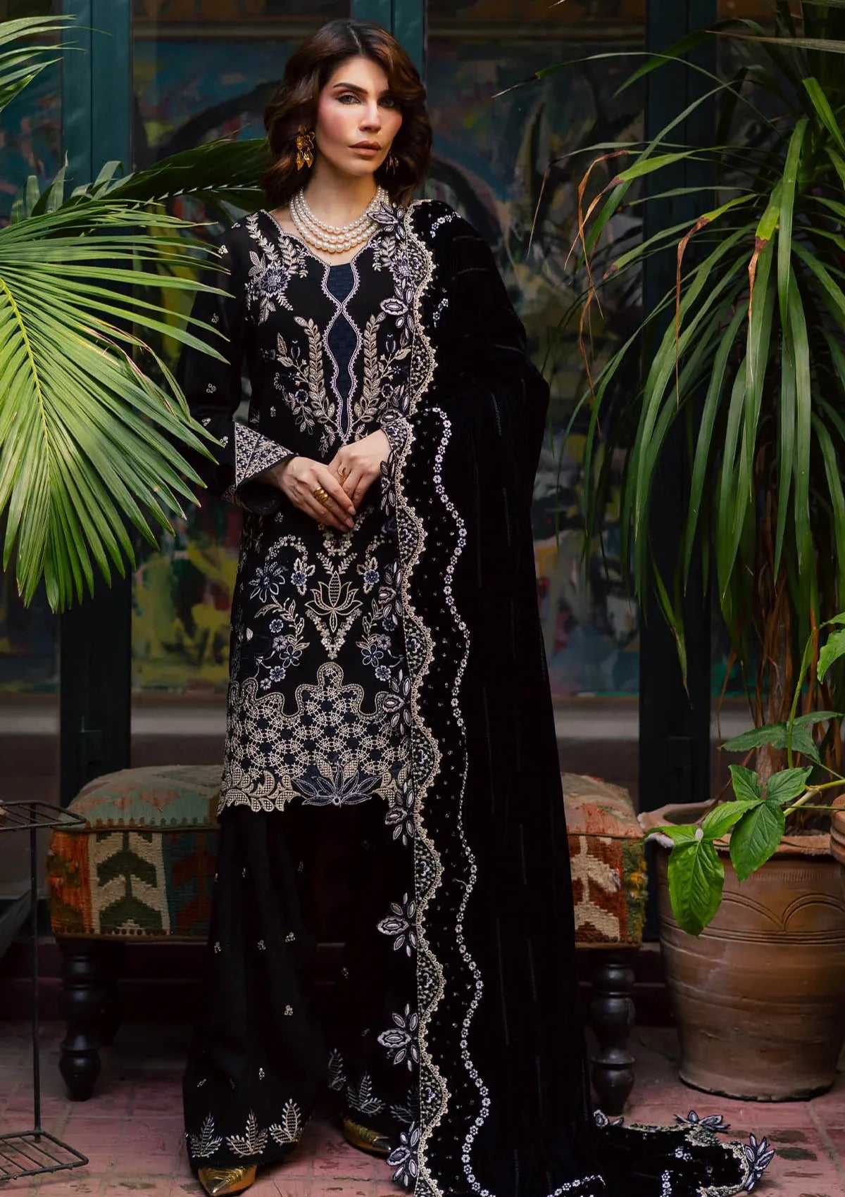 Nureh Exclusive Luxury Velvet Shawl'25 NE-185