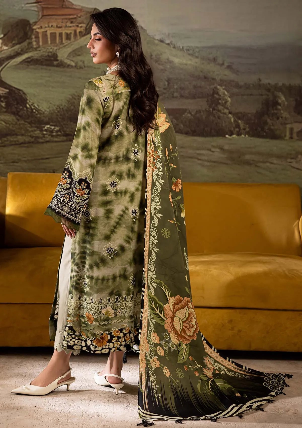 mohsin-saeed-fabrics-is-selling-online-and-in stores-Luxury-daily-wear-wedding-wear-formal-wear-in-budgeted-price.This-product-is-from-nureh-signature-printed-linen25-sp-172-is-available-on-Mohsin-saeed-fabrics-website.