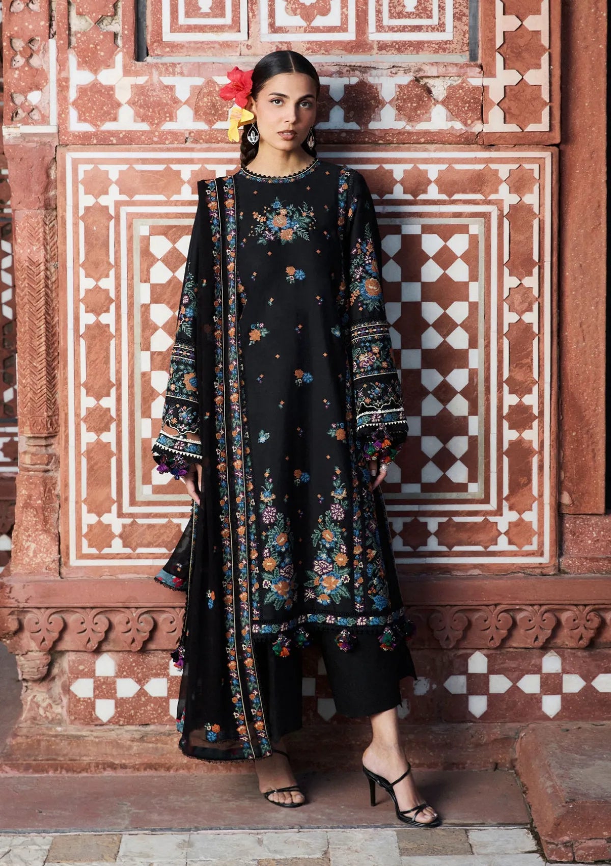 Hussain Rehar Zan Luxury Lawn'26 -Aswa