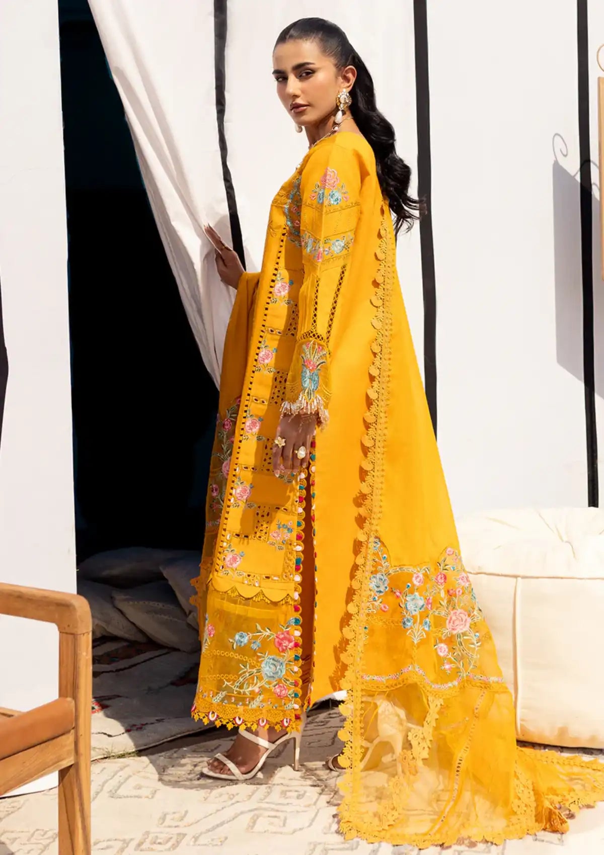 Parishay Janan Luxury Lawn'24 JL-06 - Mohsin Saeed Fabrics