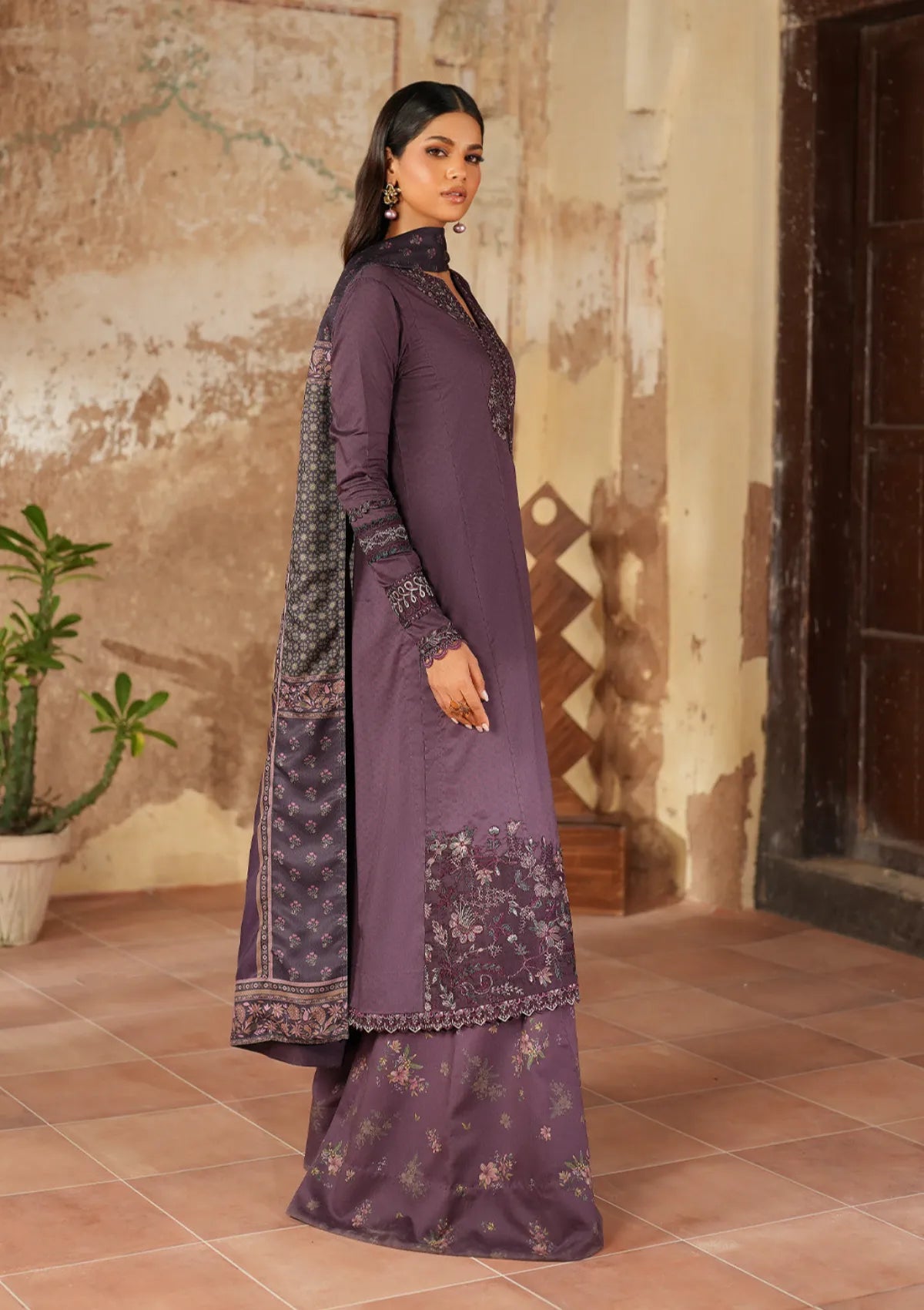 Iznik Pre-Fall'25 IPF-11