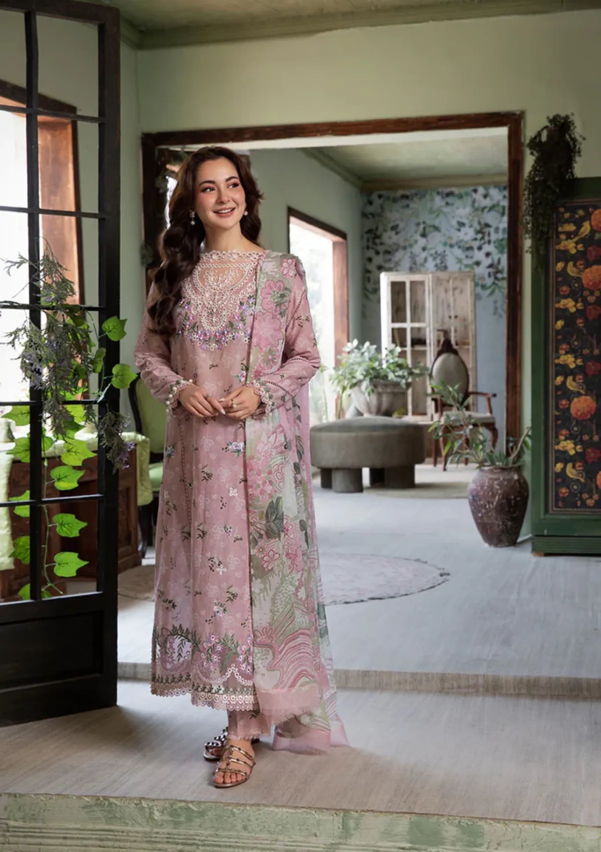 mohsin-saeed-fabrics-is-selling-online-and-in stores-Luxury-daily-wear-wedding-wear-formal-wear-in-budgeted-price-This-product-is-from-sobia-nazir-vital-vol-2-lawn25-d-7b-is-available-on-Mohsin-saeed-fabrics-website.