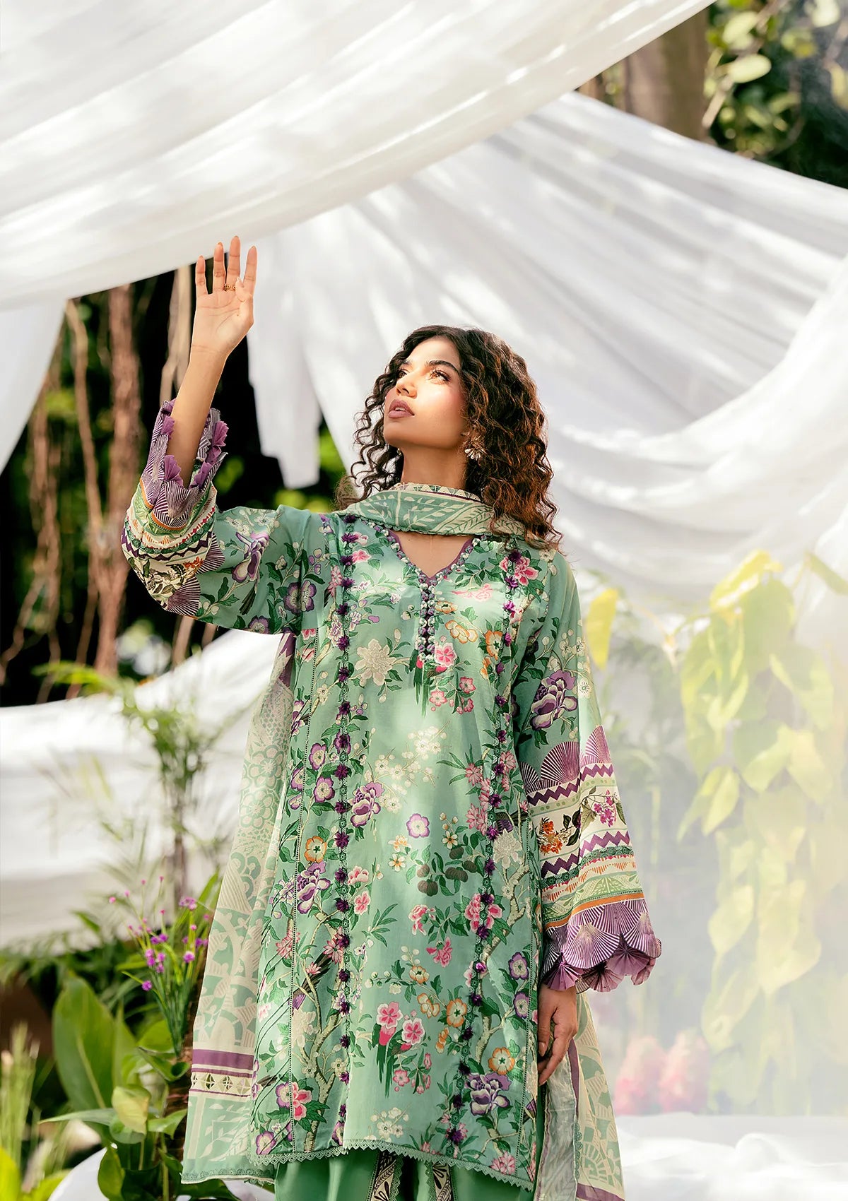 mohsin-saeed-fabrics-designer-daily-wear-formal-and-wedding-suits-within-budget-This-product-is-from-elaf-prints-lawn25-vol-2-eps-8a-minted-dream-is-available-on-Mohsin-saeed-fabrics-website.