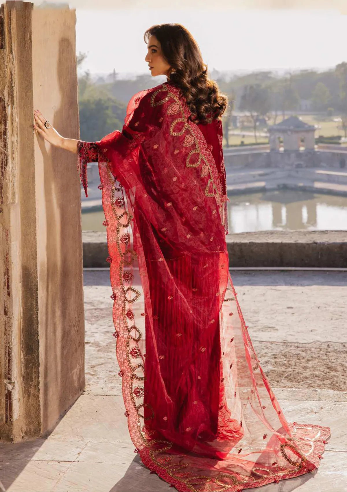 mohsin-saeed-fabrics-affordable-luxury-outfits-for-daily-formal-and-wedding-wear-This-product-is-from-zarizaa-mukhtar-e-khas-festive-velvet25-d-02-laal-rukh-is-available-on-Mohsin-saeed-fabrics-website.