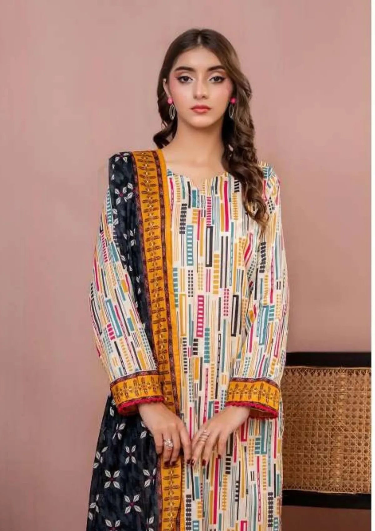 mohsin-saeed-fabrics-is-selling-online-and-in stores-Luxury-daily-wear-wedding-wear-formal-wear-in-budgeted-price-This-product-is-from-zesh-printed-lawn25-drop-27-artical-05-is-available-on-Mohsin-saeed-fabrics-website.
