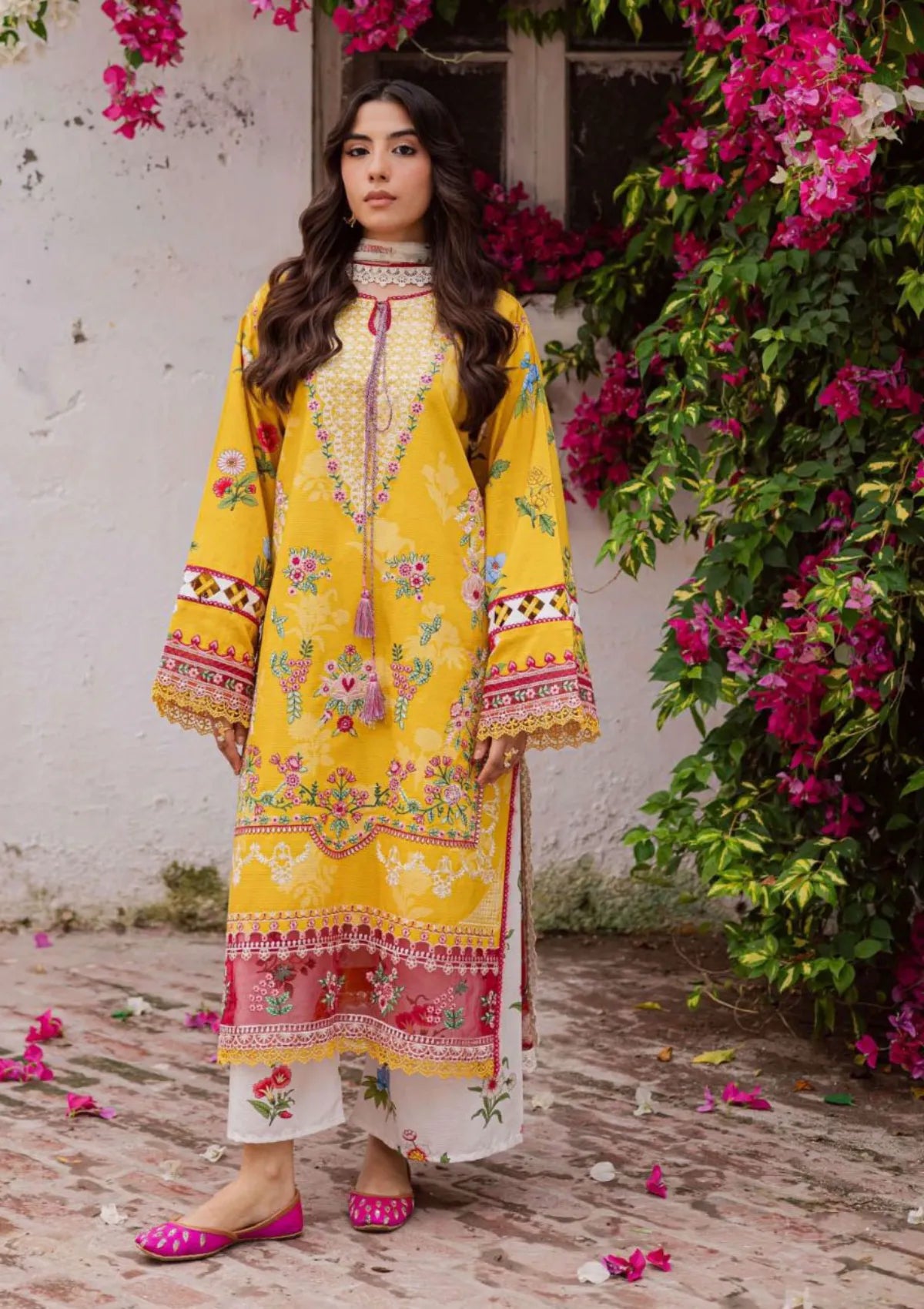 mohsin-saeed-fabrics-is-selling-online-and-in stores-Luxury-daily-wear-wedding-wear-formal-wear-in-budgeted-price-This-product-is-from-mahnur-gulzar-winter25-g-12-is-available-on-Mohsin-saeed-fabrics-website.