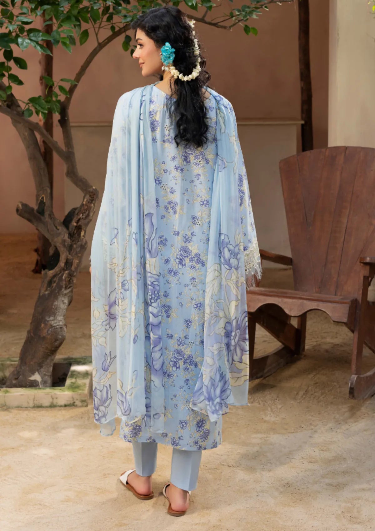 Zaiba By Humdum'25 D-02