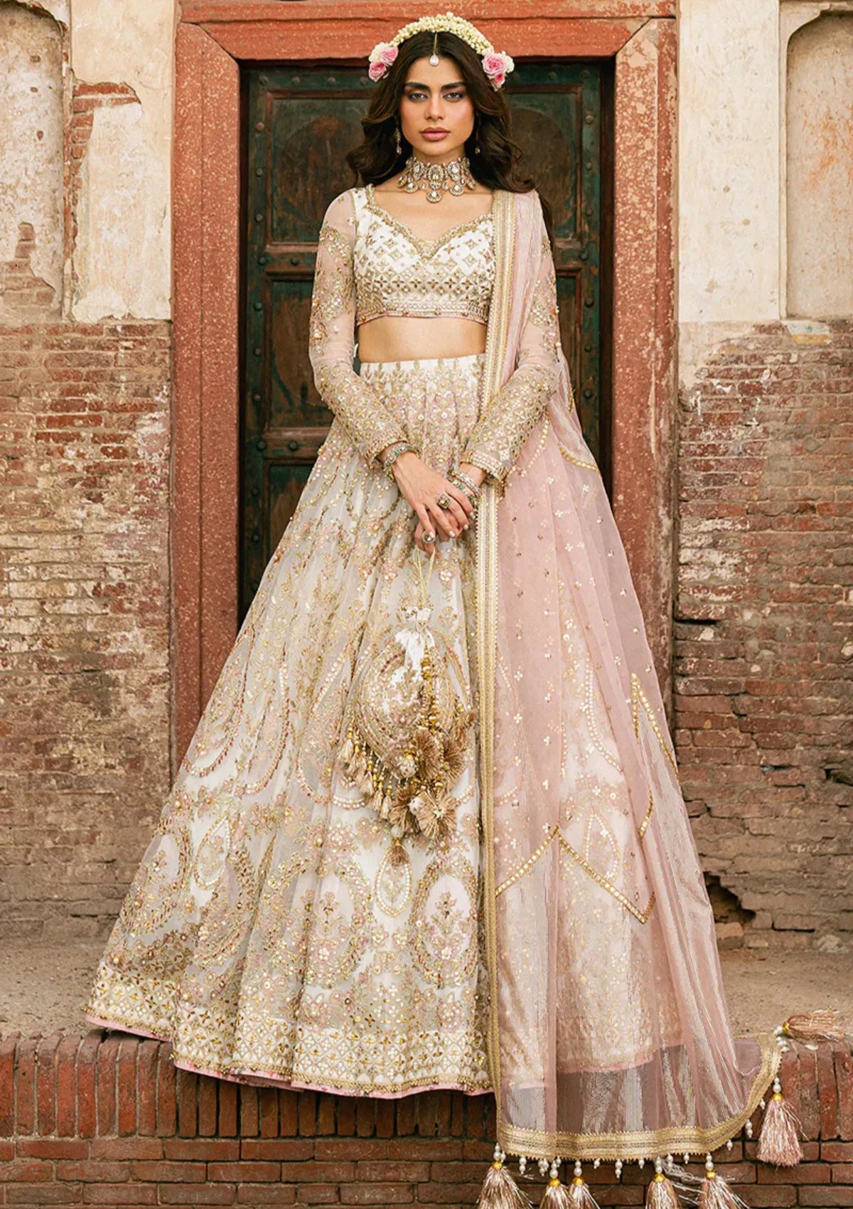 Zarlish By Mohsin Naveed Ranjha Festive'25 Vol-6 D-05 Kohinoor