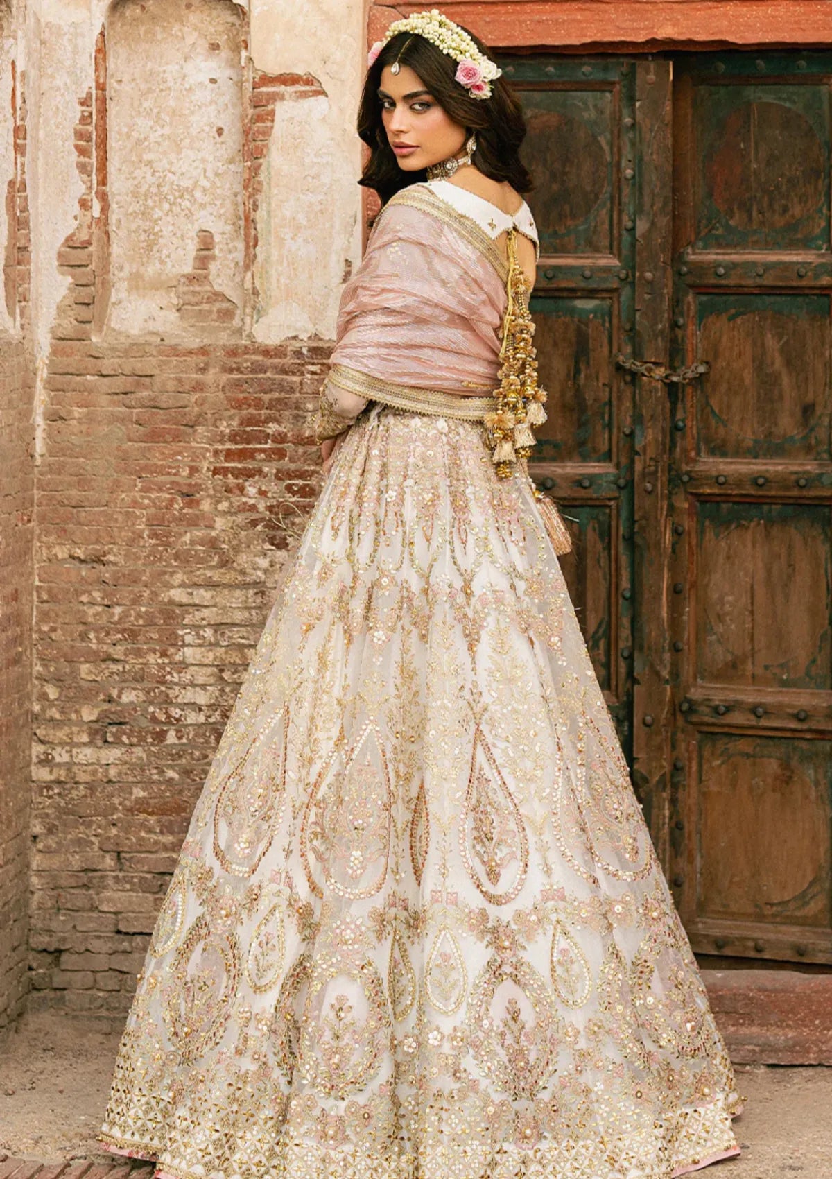 Zarlish By Mohsin Naveed Ranjha Festive'25 Vol-6 D-05 Kohinoor