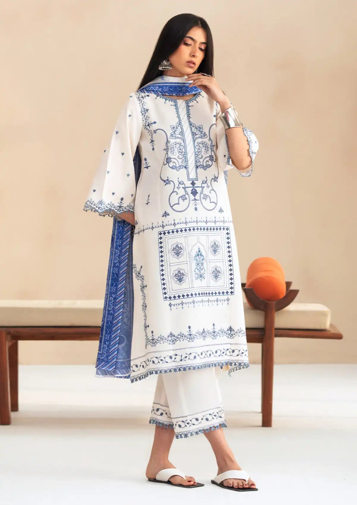 mohsin-saeed-fabrics-luxury-fashion-collection-daily-wear-wedding-and-formal-in-budget-This-product-is-from-bin-ilyas-aaina-summer-edit25-85-b-is-available-on-Mohsin-saeed-fabrics-website.