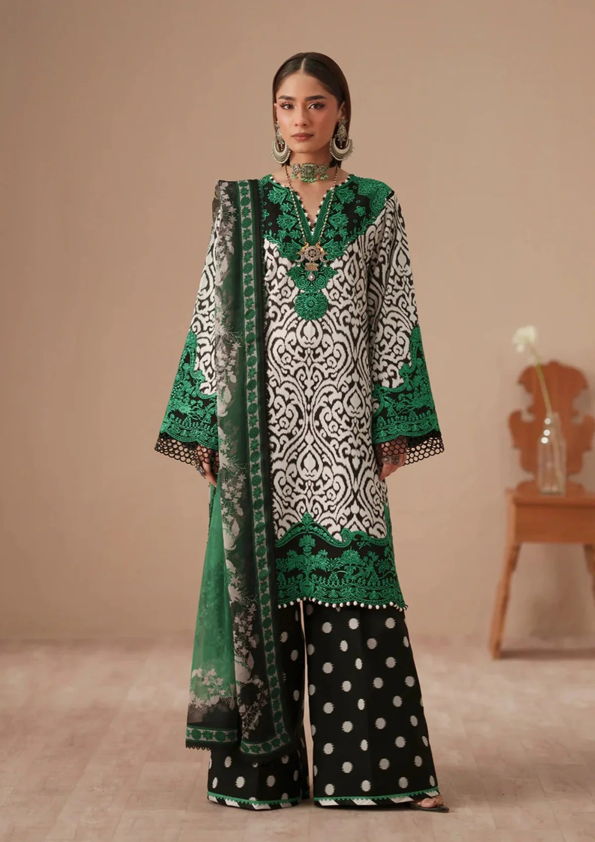 Bin Ilyas Jojo Summer '26 D-85A