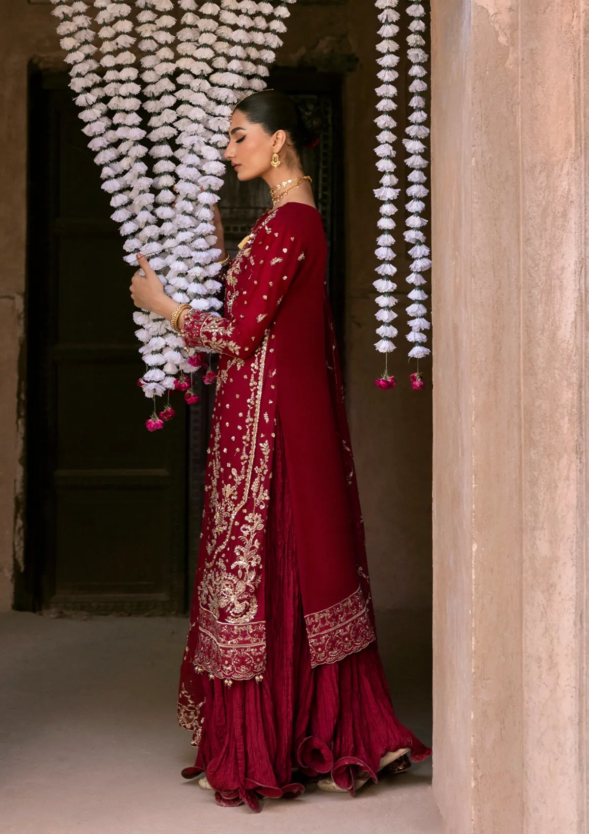 mohsin-saeed-fabrics-designer-daily-wear-formal-and-wedding-suits-within-budget-This-product-is-from-emaan-adeel-the-empress-wedding-formals25-rosmyn-is-available-on-Mohsin-saeed-fabrics-website.