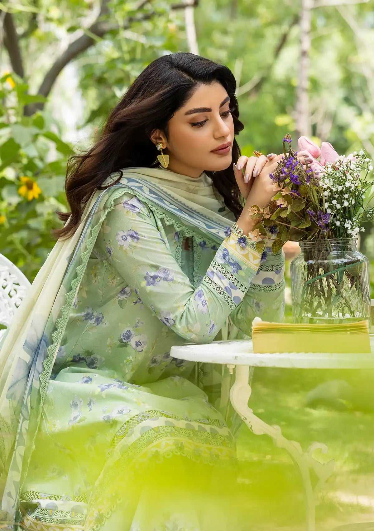 mohsin-saeed-fabrics-designer-daily-wear-formal-and-wedding-suits-within-budget-This-product-is-from-elaf-prints-lawn25-ecd-02b-basile-is-available-on-Mohsin-saeed-fabrics-website.