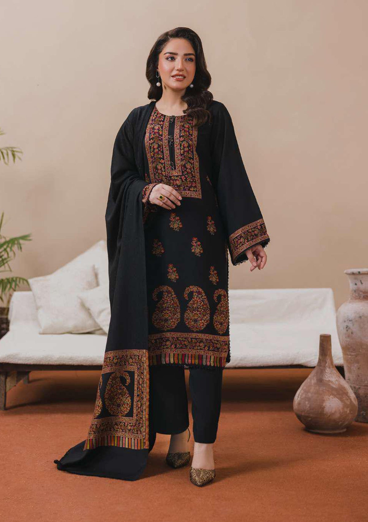 mohsin-saeed-fabrics-designer-daily-wear-formal-and-wedding-suits-within-budget-This-product-is-from-peridot-pashmina-kani25-pr-478-is-available-on-Mohsin-saeed-fabrics-website.