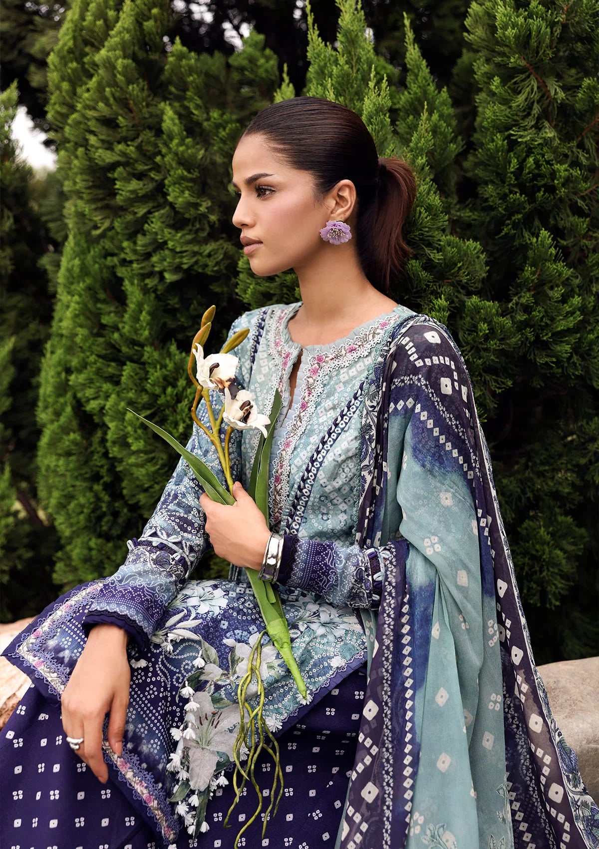 mohsin-saeed-fabrics-is-selling-online-and-in stores-Luxury-daily-wear-wedding-wear-formal-wear-in-budgeted-price-This-product-is-from-elaf-belladore-prints-lawn26-epa-05a-eclair is-available-on-Mohsin-saeed-fabrics-website.