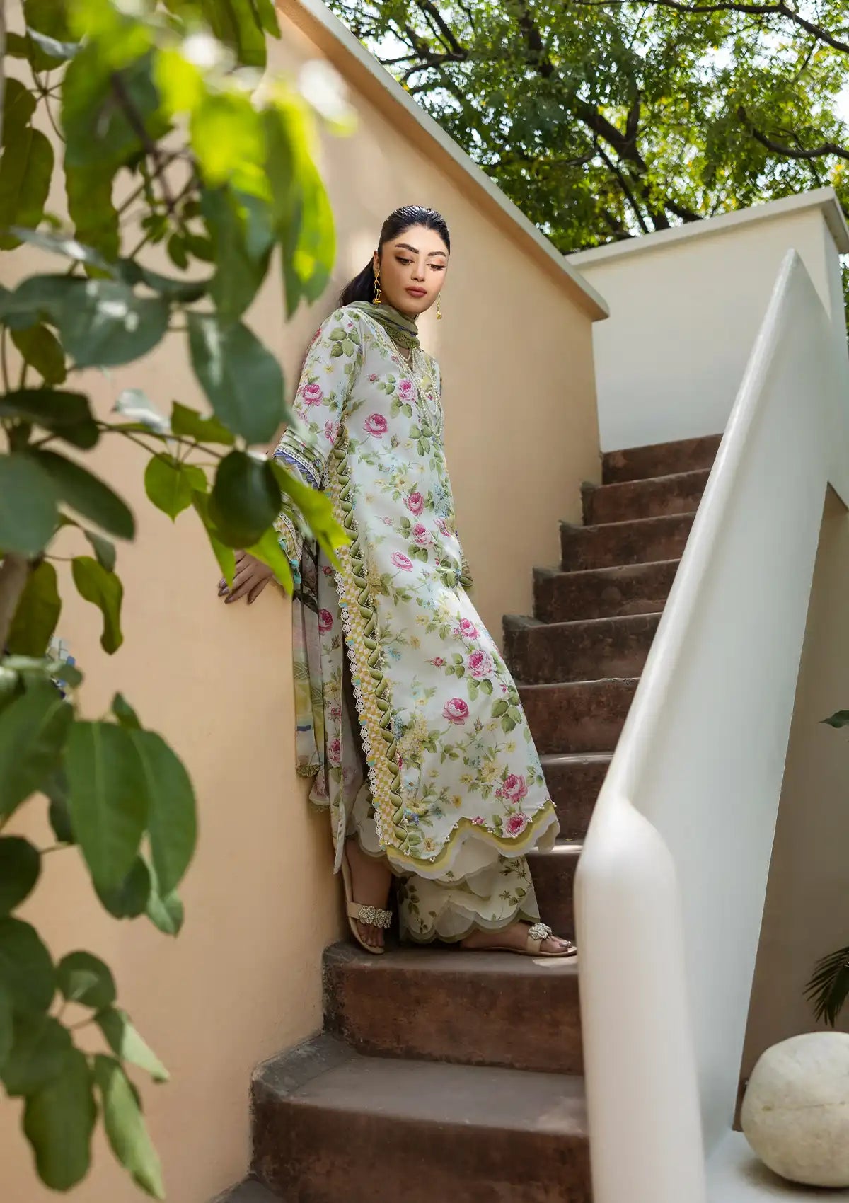 mohsin-saeed-fabrics-designer-daily-wear-formal-and-wedding-suits-within-budget-This-product-is-from-elaf-prints-lawn25-ecd-05a-gladiolus-grace-is-available-on-Mohsin-saeed-fabrics-website.